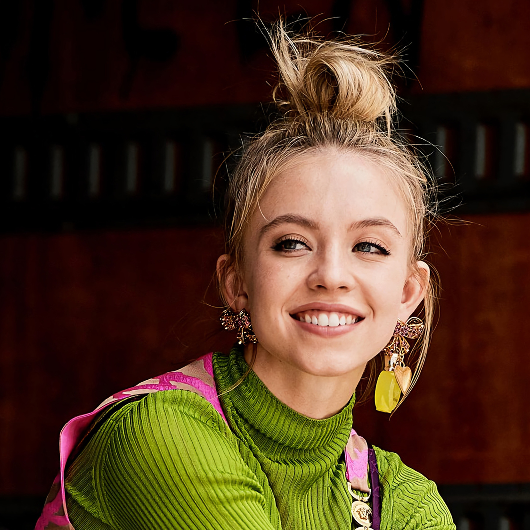 2048x2048 2019 Sydney Sweeney Cosmopolitan Magazine Ipad Air HD 4k