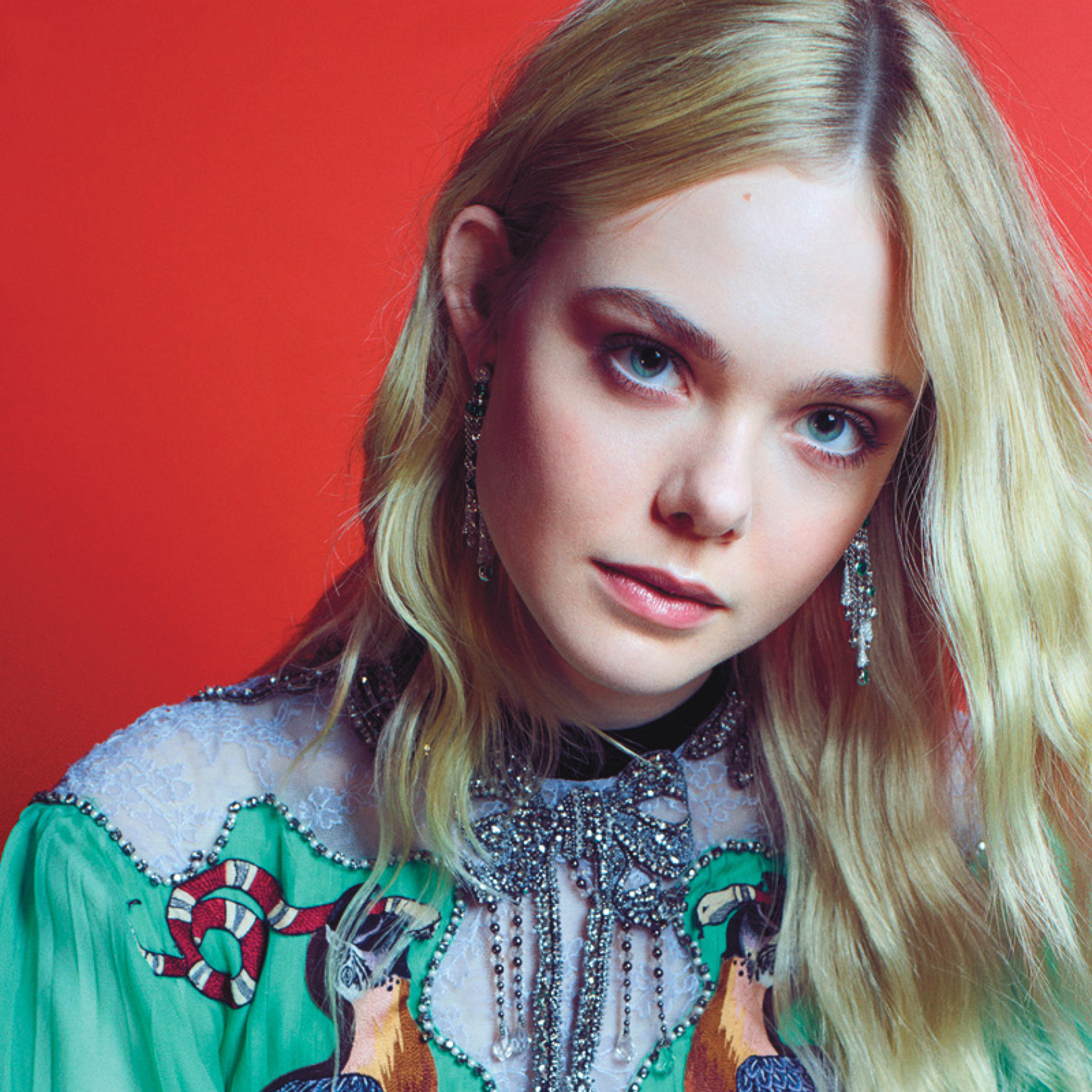 2048x2048 2020 Elle Fanning Ipad Air ,HD 4k Wallpapers,Images ...