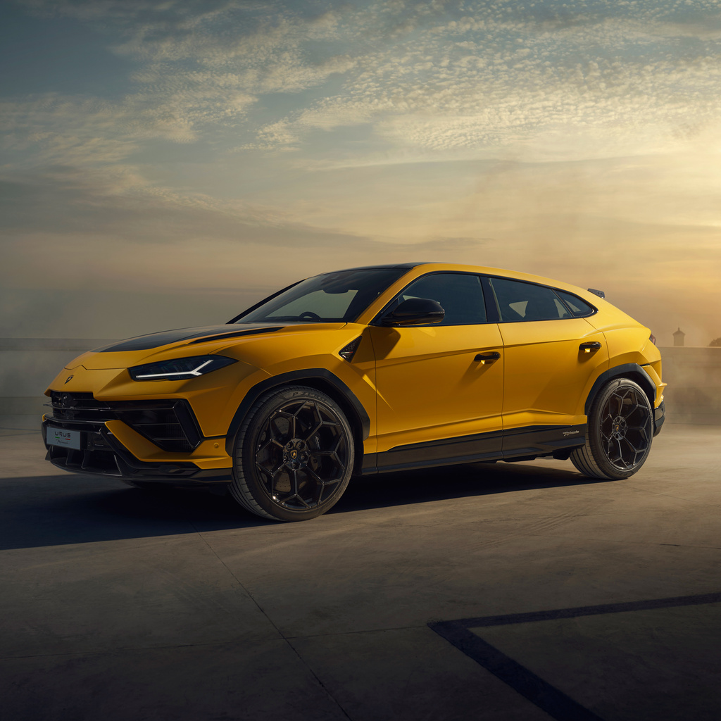 1024x1024 2022 Lamborghini Urus Performante Photoshoot 10k 1024x1024 ...