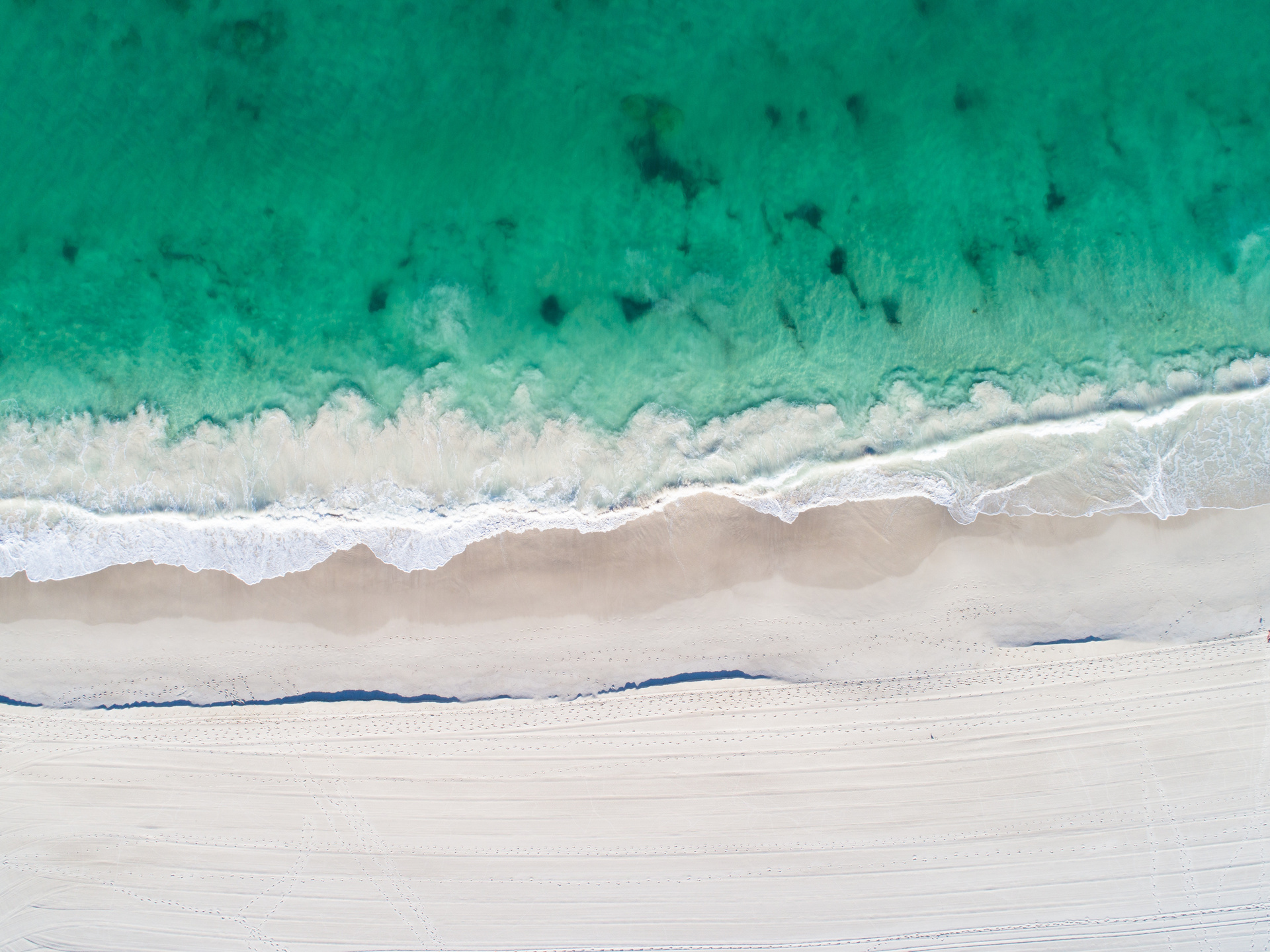 1920x1440 Aerial View Of Beach Clear Ocaen Sand 5k 1920x1440 Resolution ...