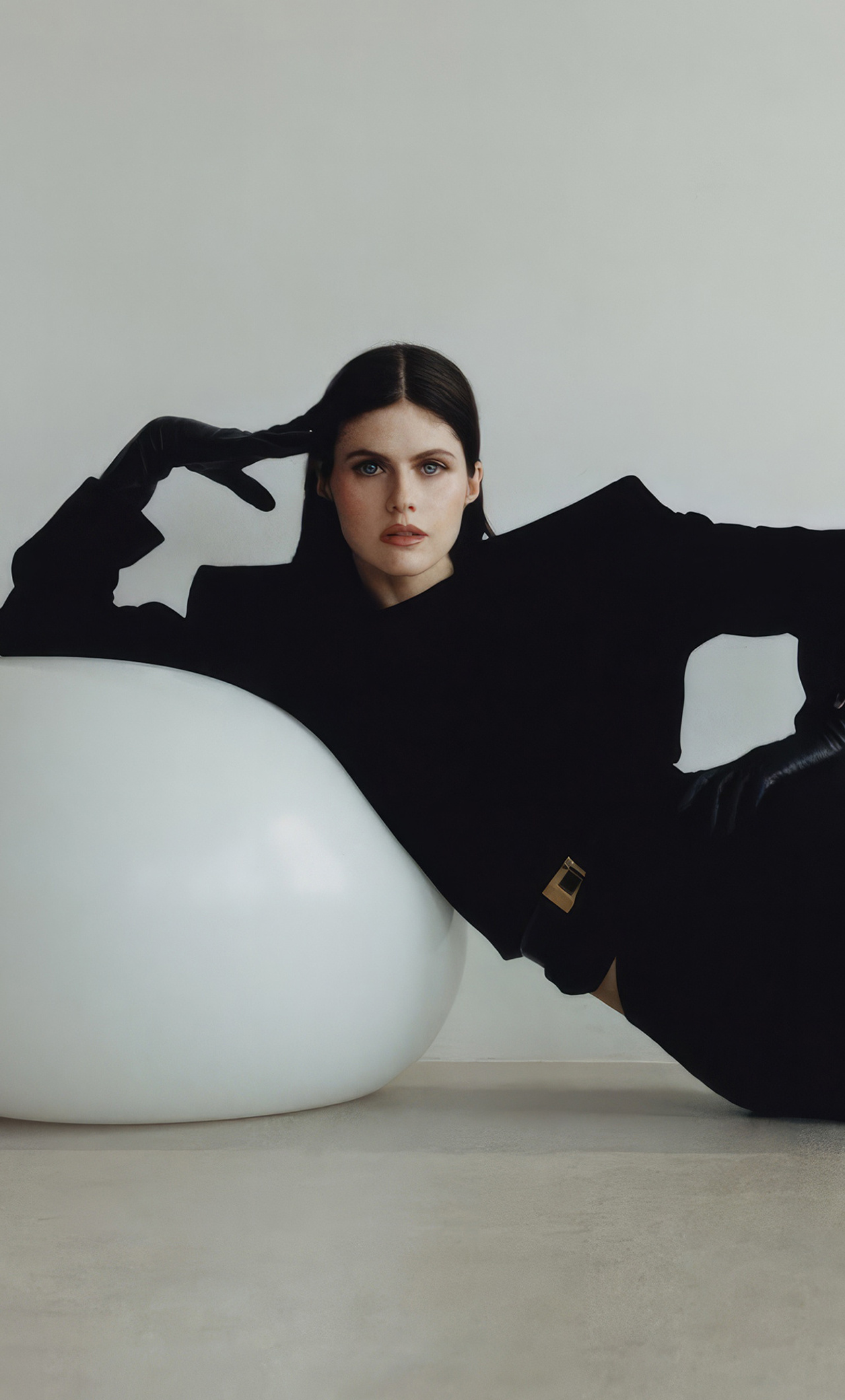 1280x2120 Alexandra Daddario Numero Magazine 2023 iPhone 6+ HD 4k