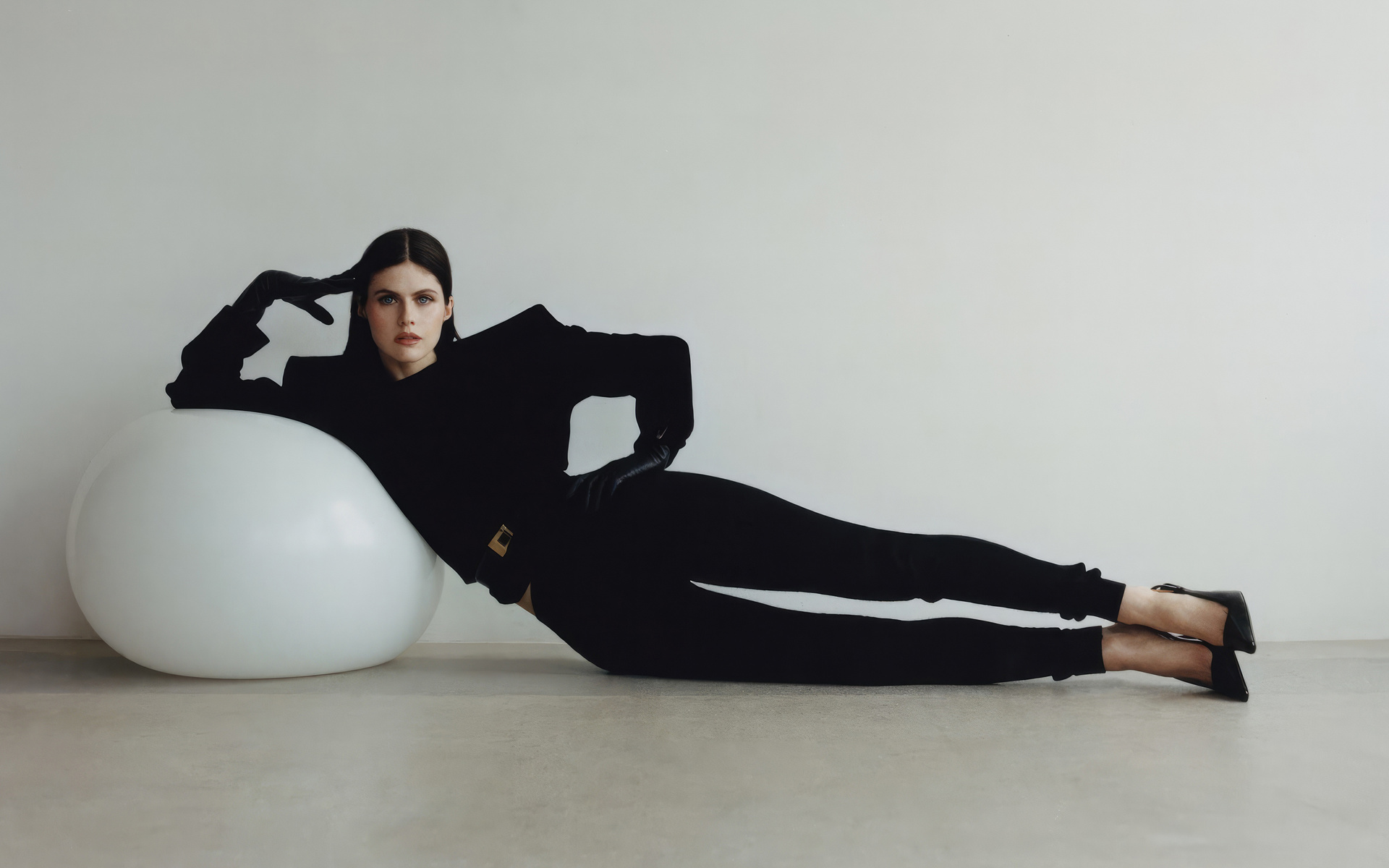 1920x1200 Alexandra Daddario Numero Magazine 2023 1080P Resolution HD