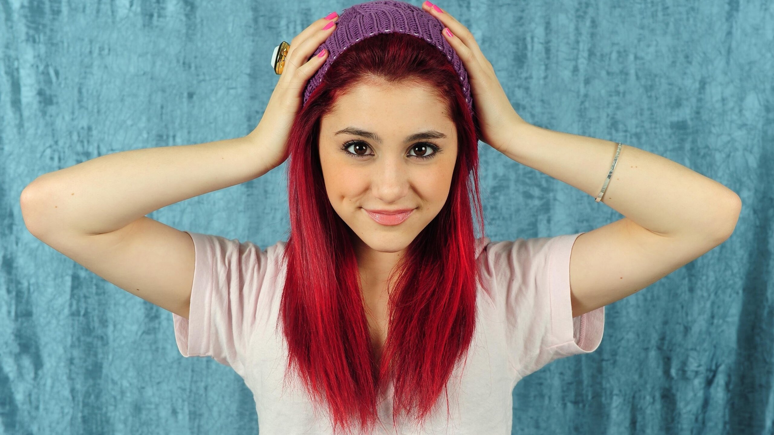 Ariana Grande Red Hairs Wallpaper In 2560x1440 Resolution