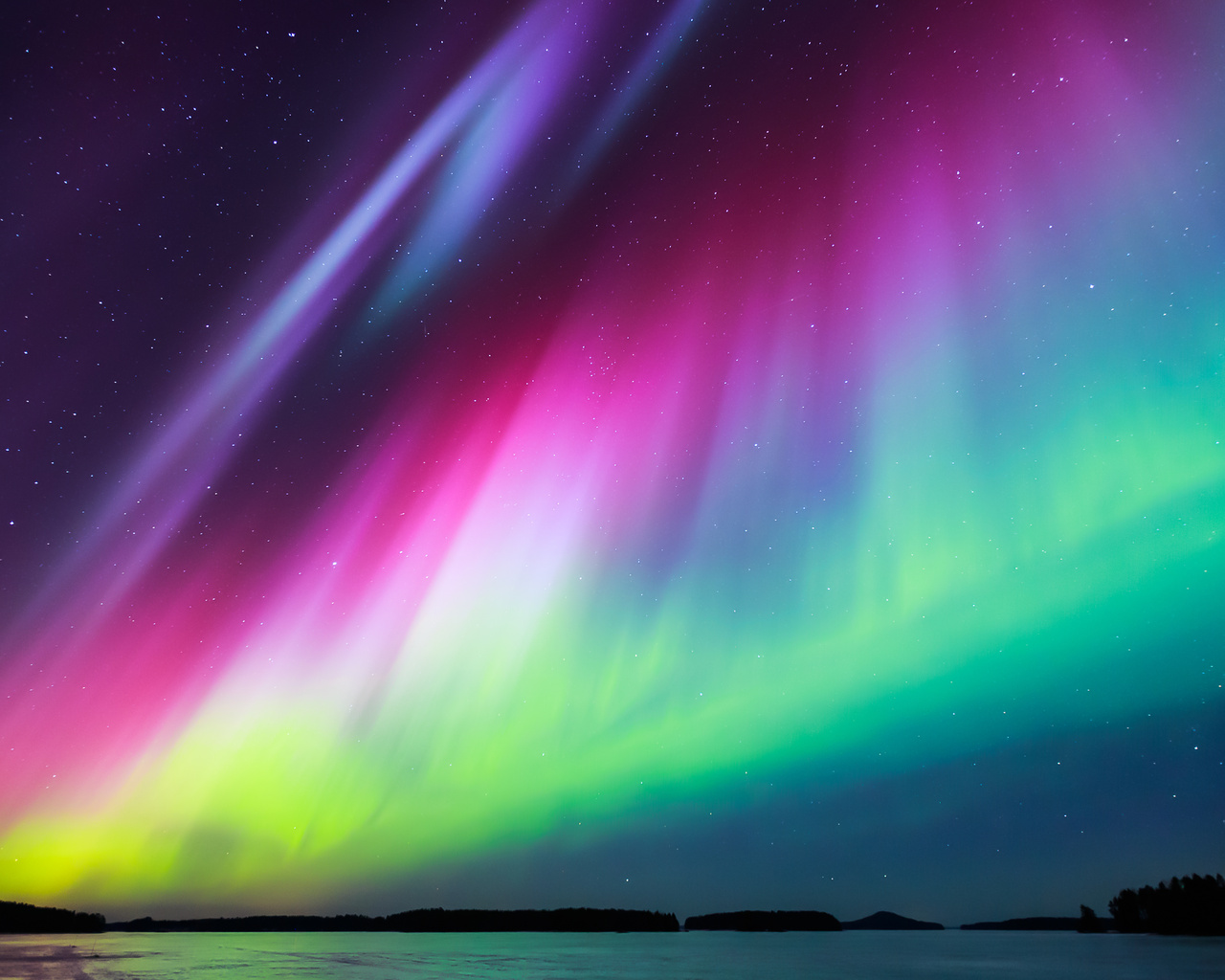 aurora-borealis-beautiful-4k-2c.jpg