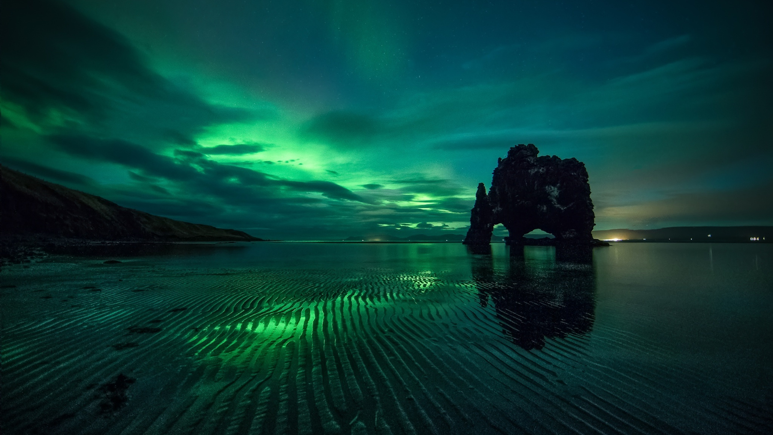 2560x1440 Aurora Borealis Green Reflection 1440P Resolution ,HD 4k