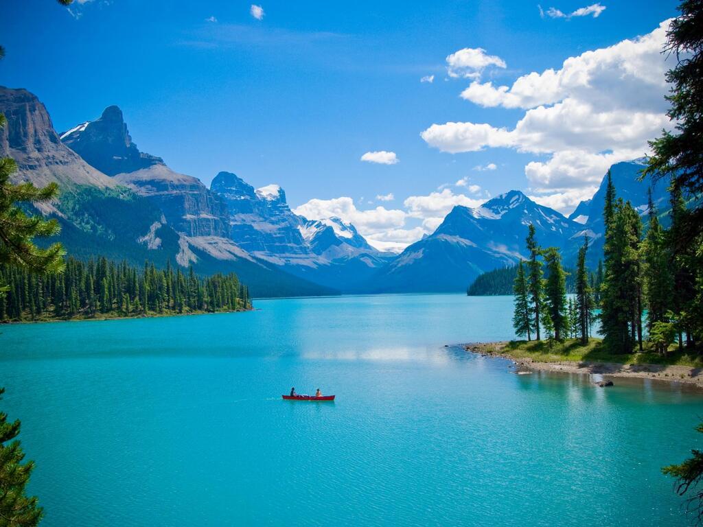 beautiful-clear-blue-lake-4j-1024x768.jpg