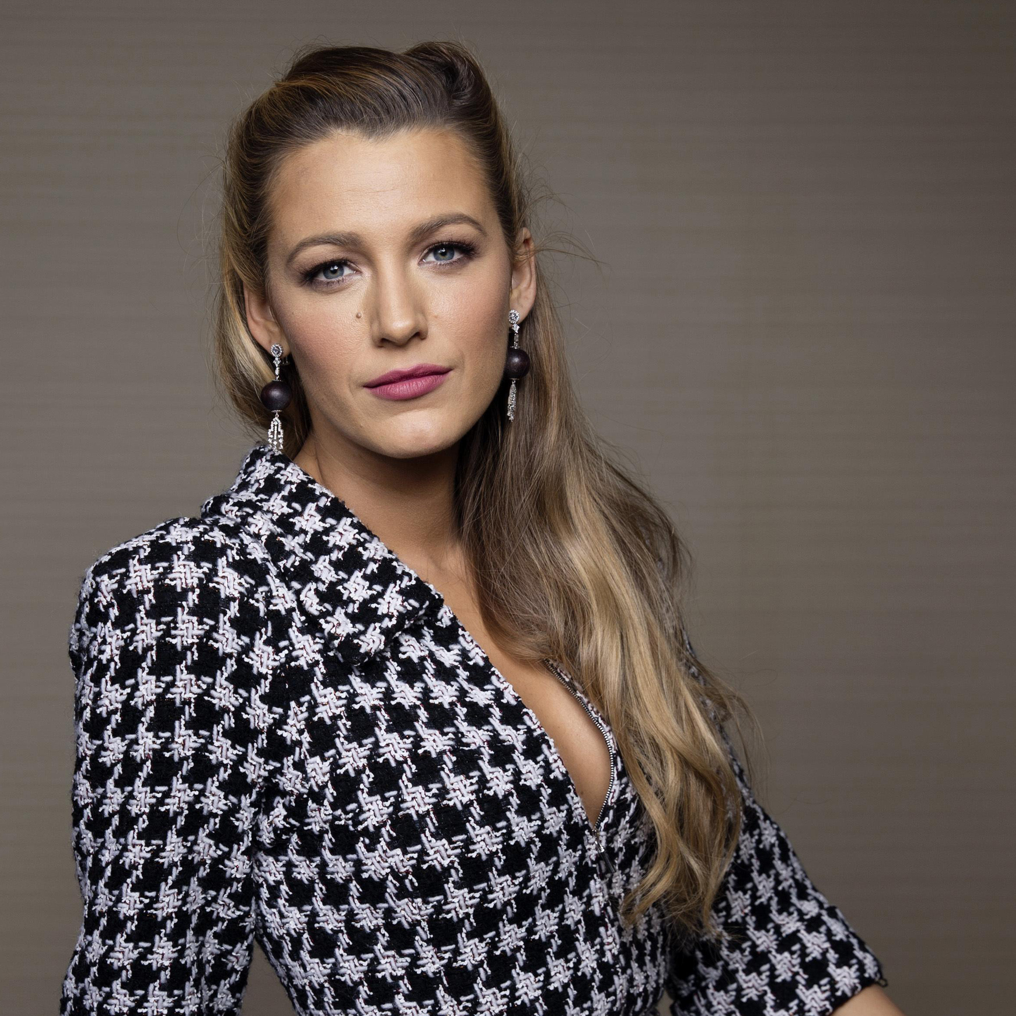 2048x2048 Blake Lively 2019 Ipad Air ,HD 4k Wallpapers,Images ...