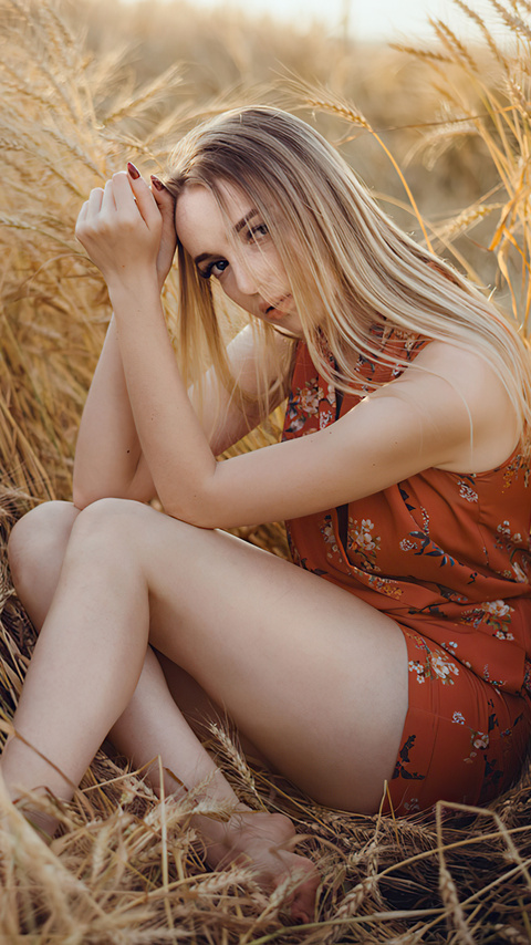 blonde-girl-wheat-field-4k-li.jpg