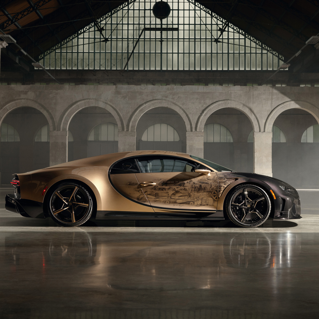 1024x1024 Bugatti Chiron Super Sport Golden Era 2023 10k 1024x1024 ...