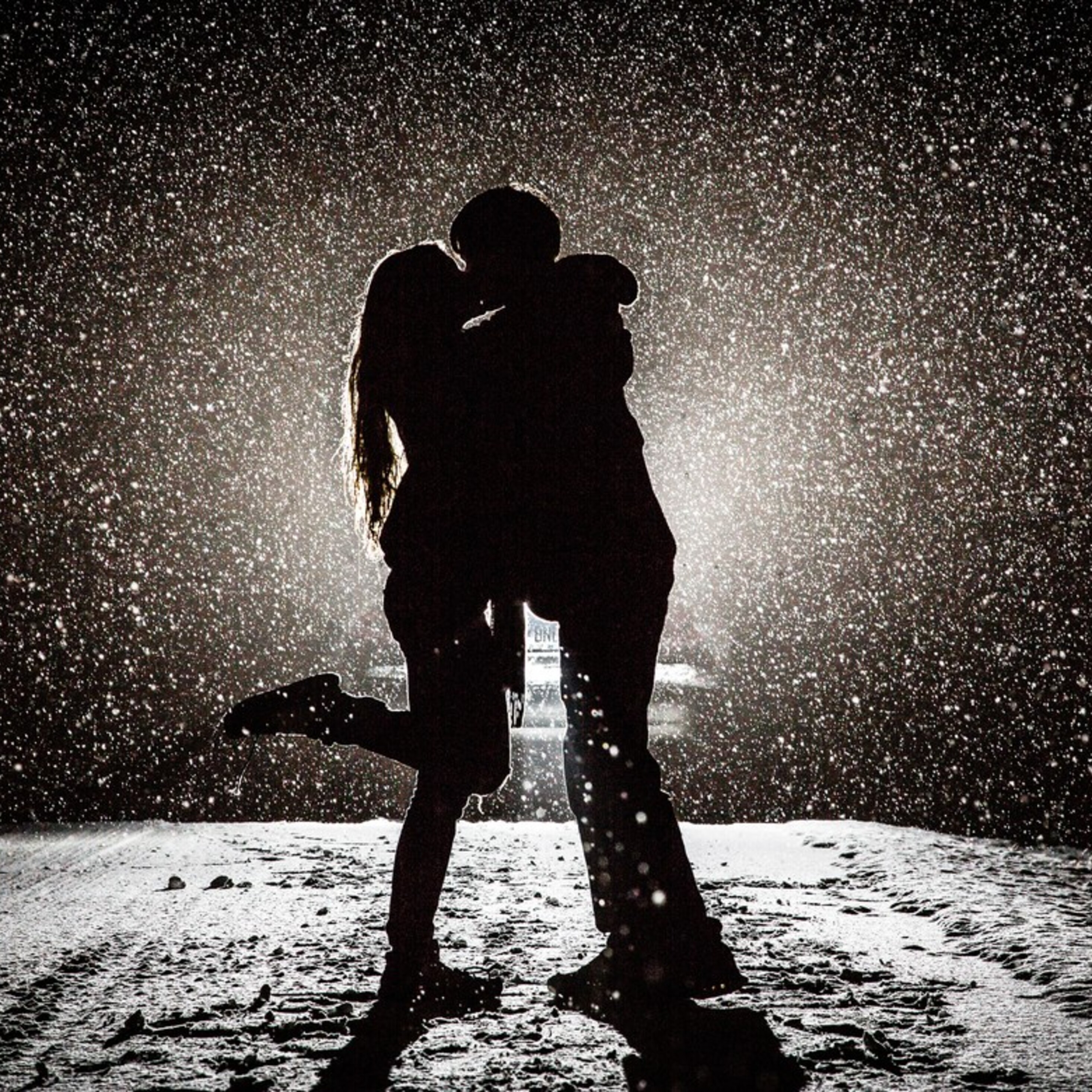 2932x2932 Couple Kissing In Snow Night Ipad Pro Retina Display HD 4k  Wallpapers, Images, Backgrounds, Photos and Pictures