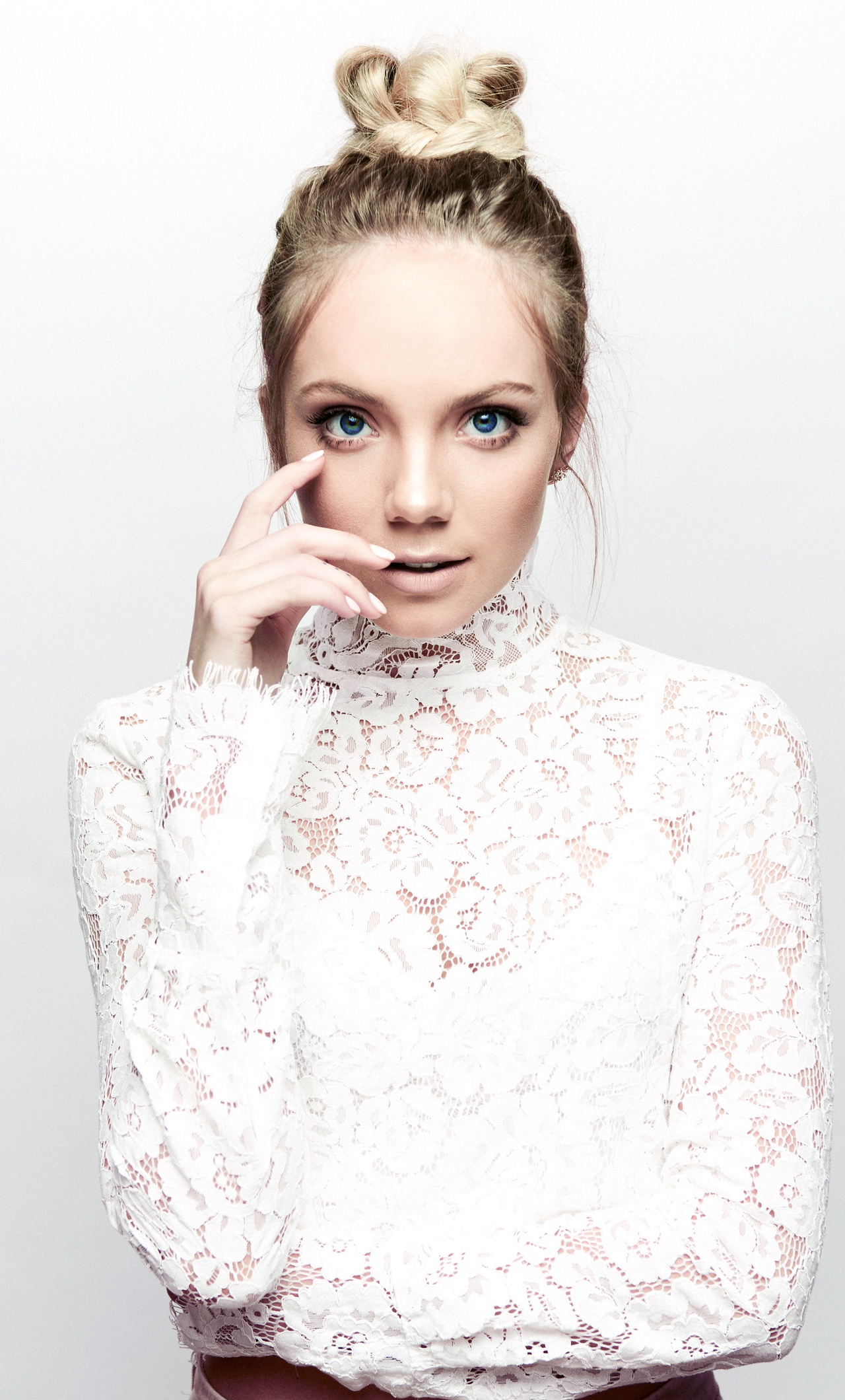 1280x2120 Danielle Bradbery iPhone 6+ ,HD 4k Wallpapers,Images