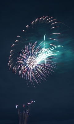 fireworks-night-4k-vg.jpg
