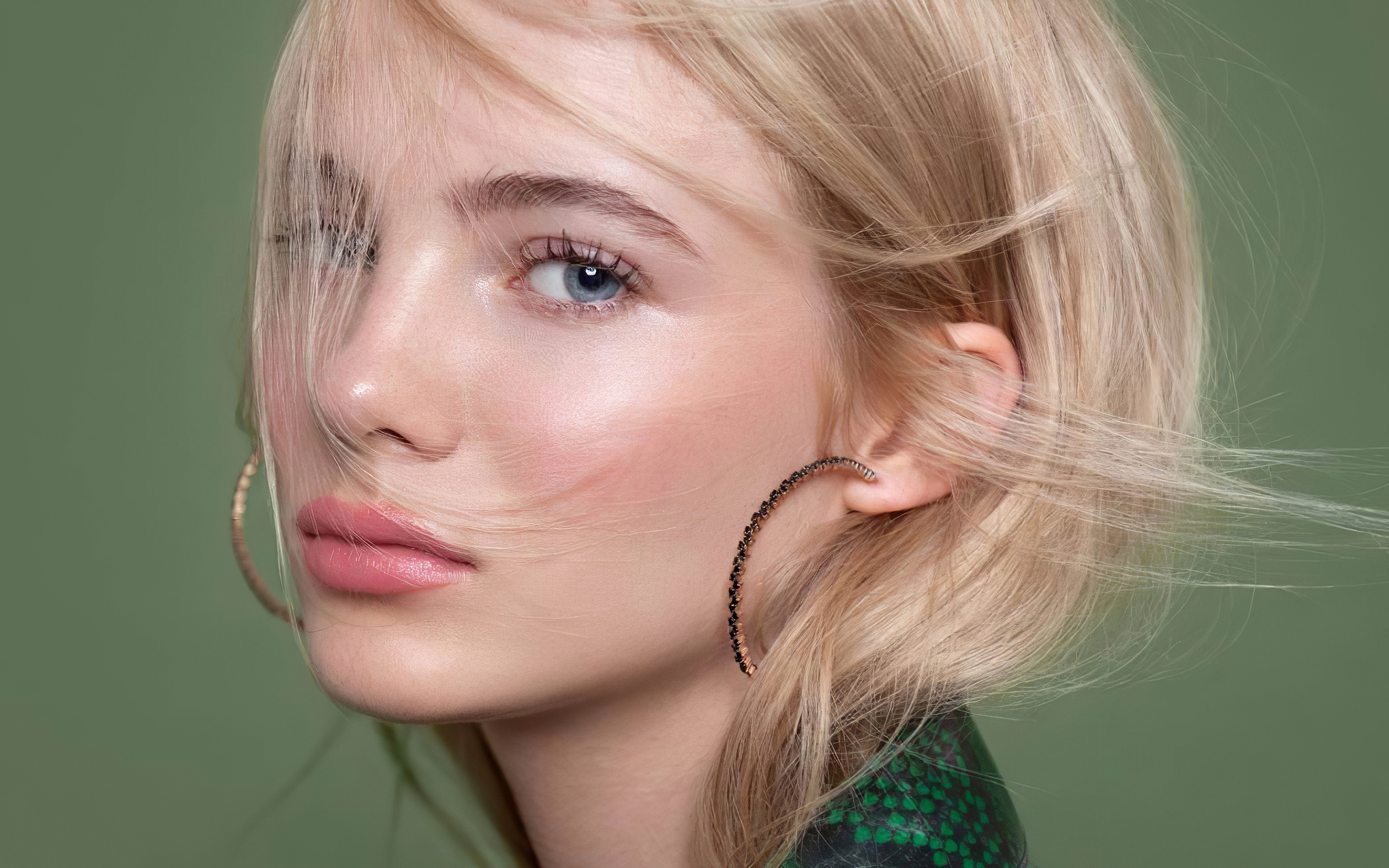 Amazing Freya Allan Photos: High Resolution - 79feclo