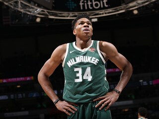 320x240 Giannis Antetokounmpo Apple Iphone Ipod Touch Galaxy Ace Hd 4k Wallpapers Images Backgrounds Photos And Pictures