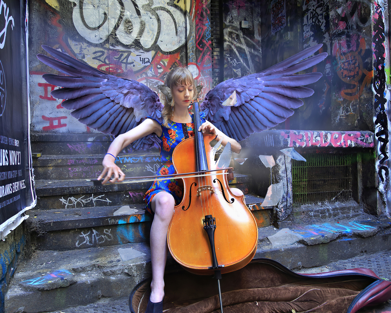 Включи play angel. Девушка с крыльями бабочки. Ангел играет на виолончели. 1280 1024 Виолончель. Виолончель обои.