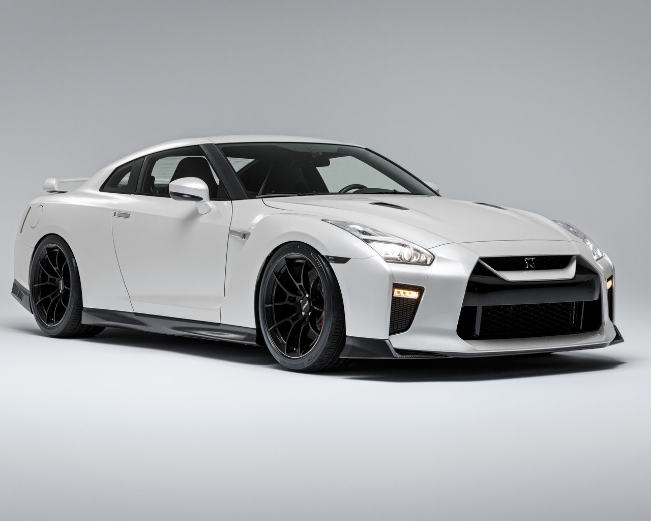 1280x1024 Godzilla White Nissan Gtr 5k Wallpaper,1280x1024 Resolution ...