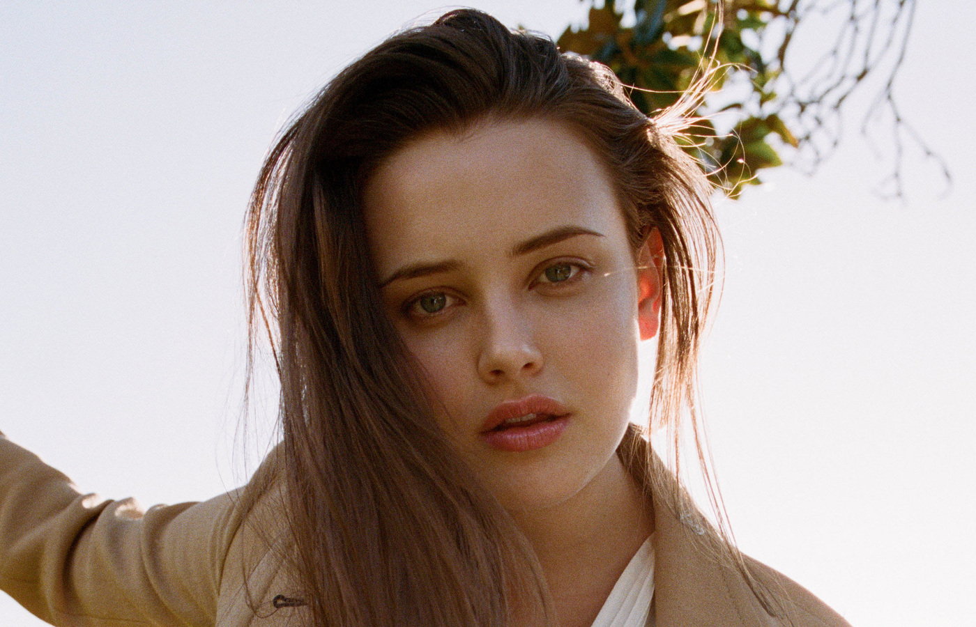Gorgeous Katherine Langford In 1400x900 Resolution. gorgeous-katherine-lang...