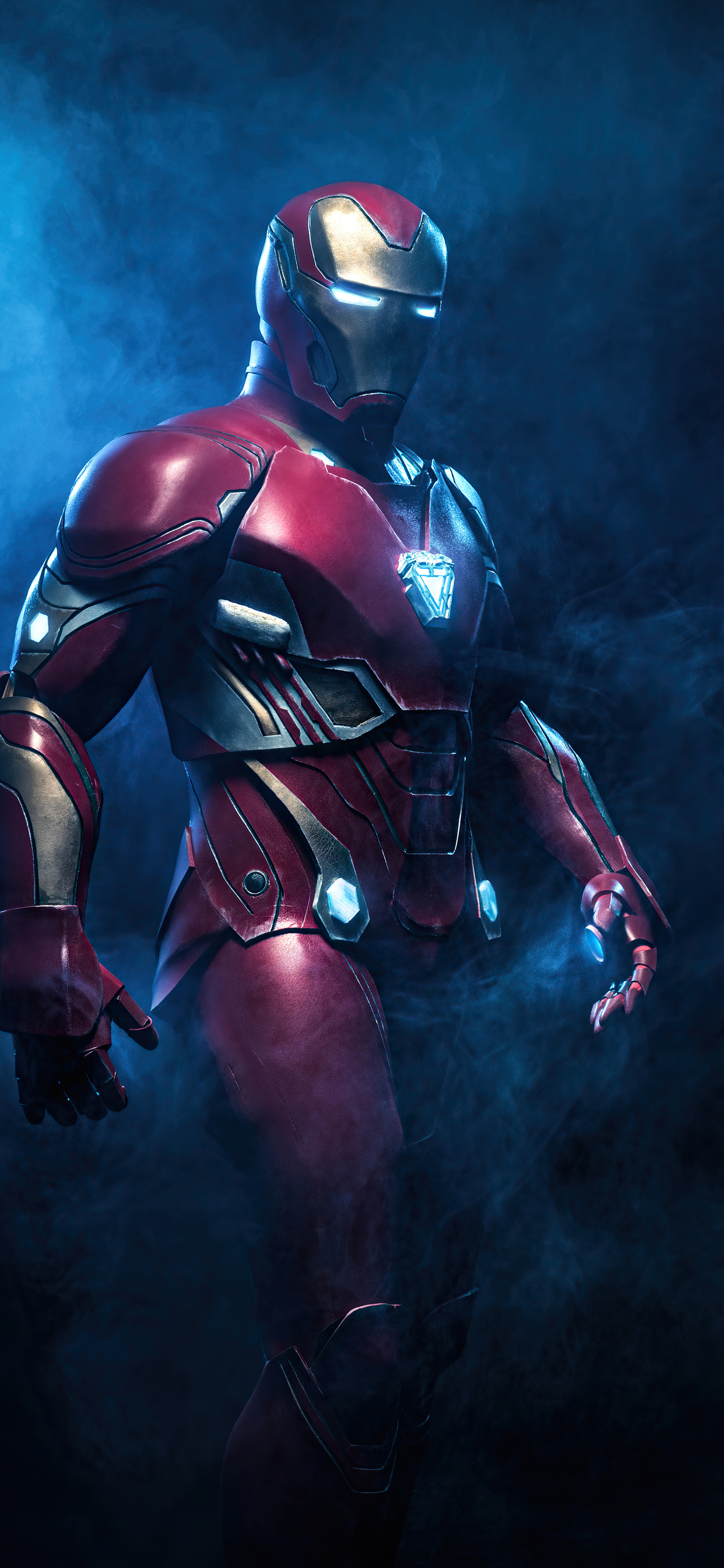 1242x2688 Iron Man In Suit Cosplay Iphone Xs Max Hd 4k Wallpapers 