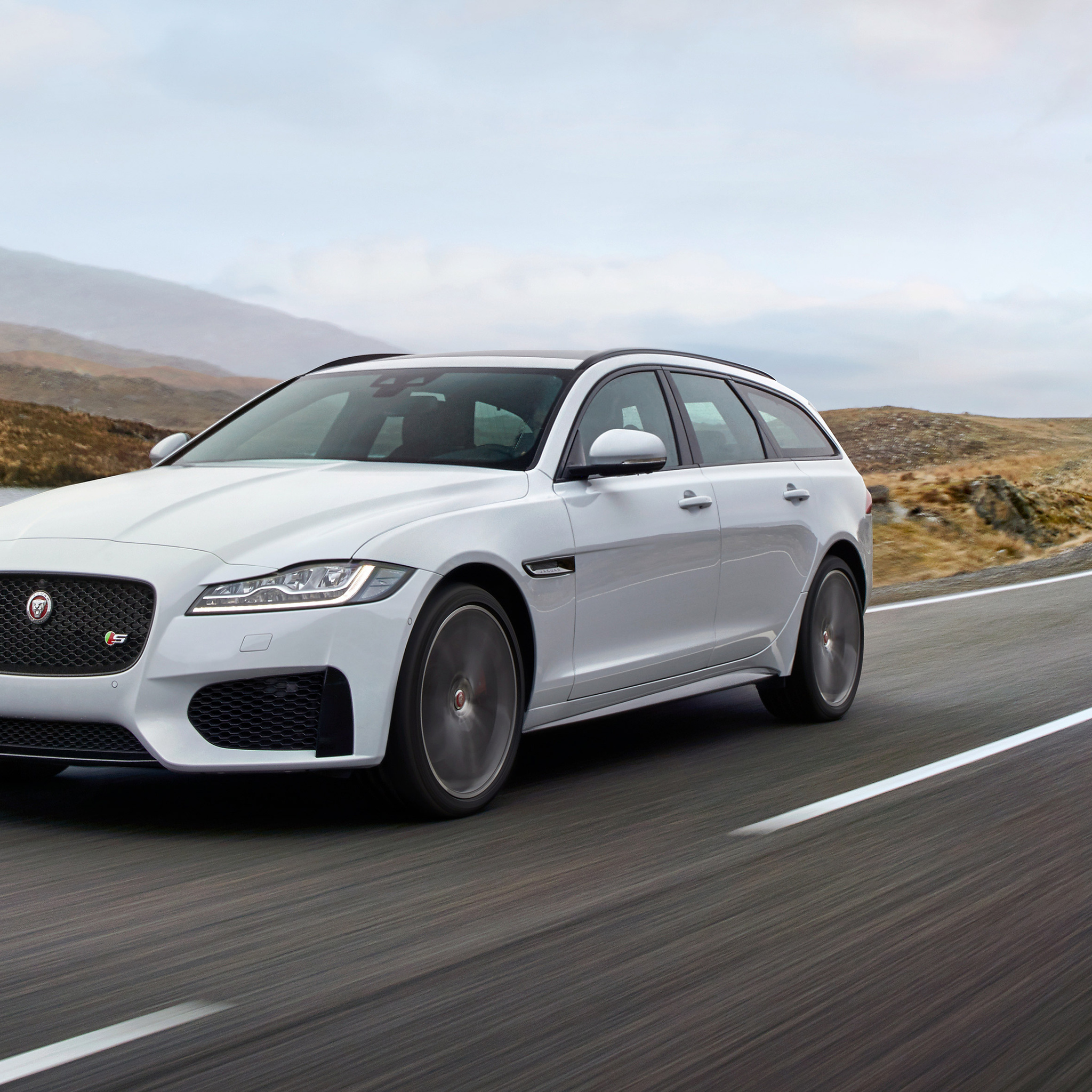 Beautiful 2018 Jaguar Xf Sportbrake 300 Sport 4K Backgrounds
