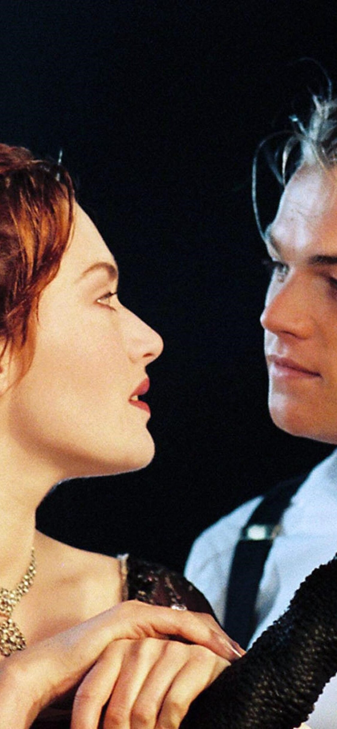 1125x2436 Kate Winslet And Leonardo In Titanic Movie Iphone XS,Iphone  10,Iphone X HD 4k Wallpapers, Images, Backgrounds, Photos and Pictures