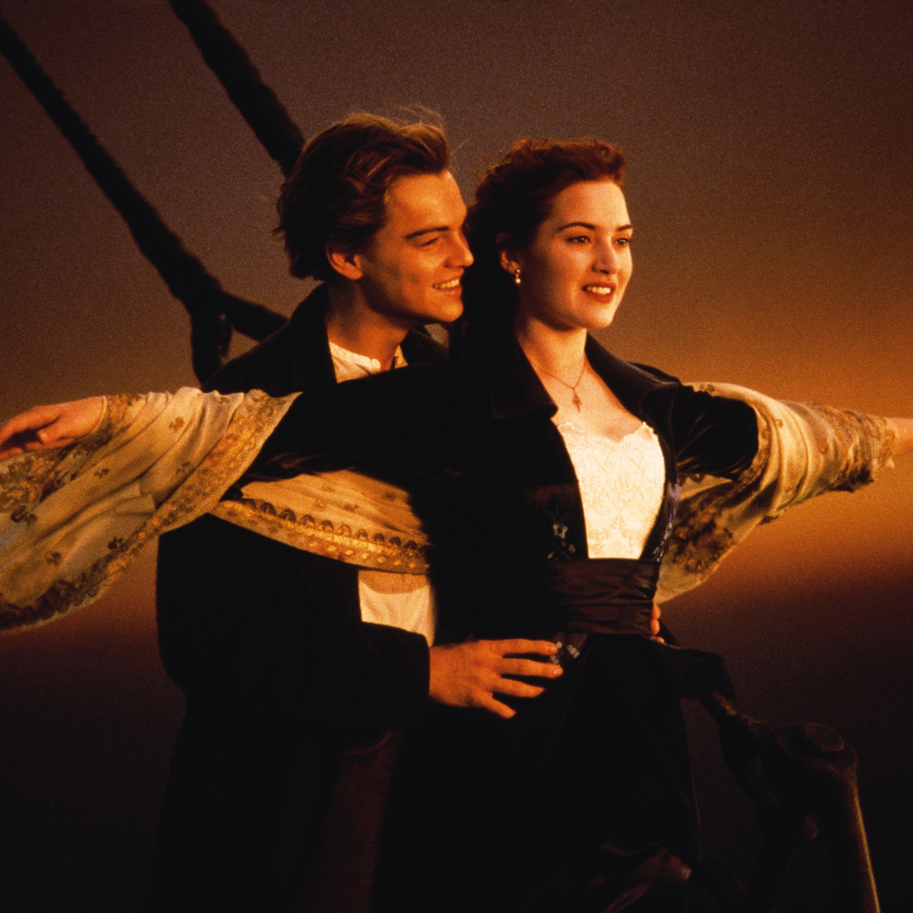 2932x2932 Kate Winslet Leonardo Dicaprio In Titanic Ipad Pro Retina Display  HD 4k Wallpapers, Images, Backgrounds, Photos and Pictures