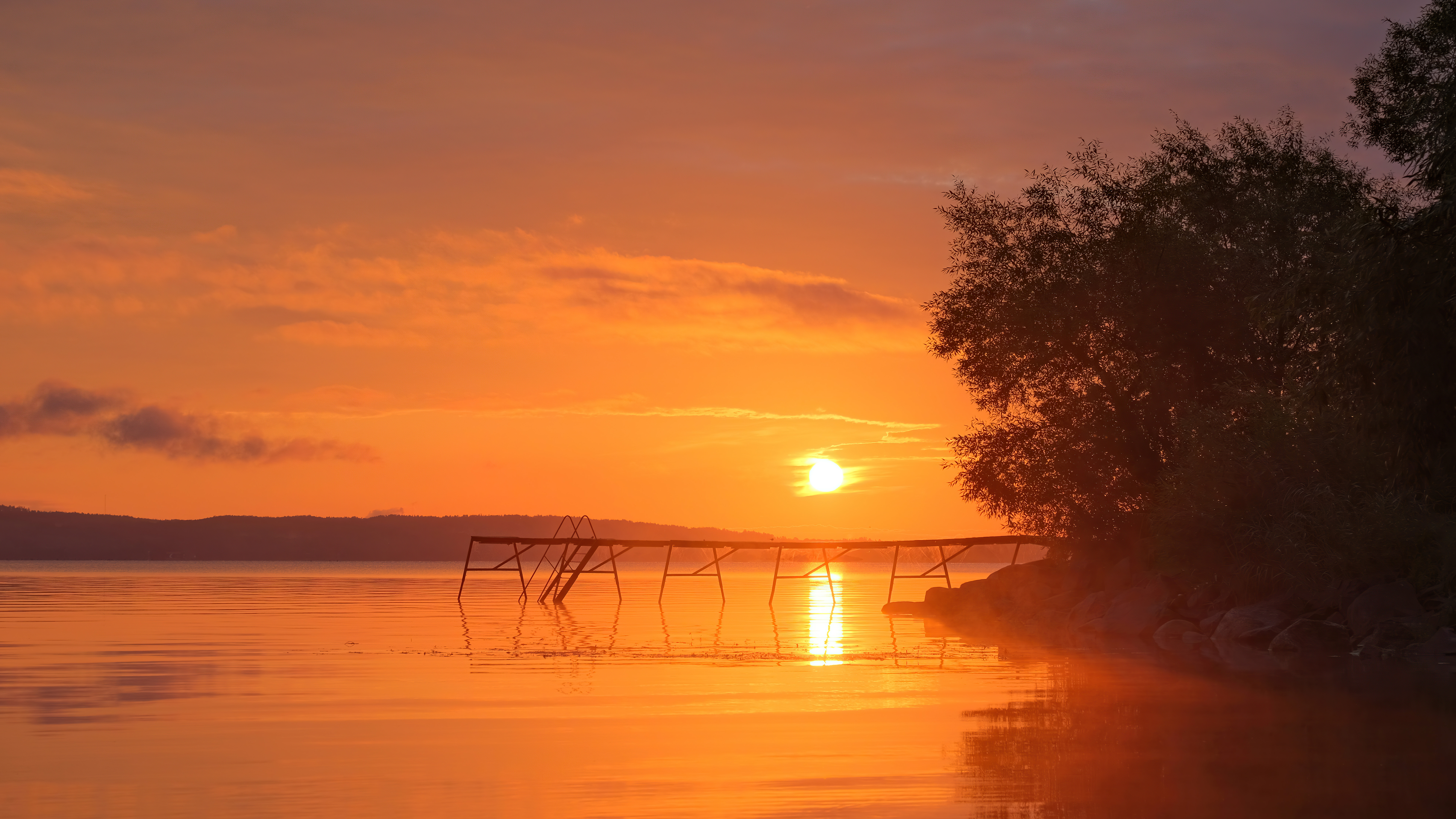 lakeside-orange-sunset-8k-of.jpg