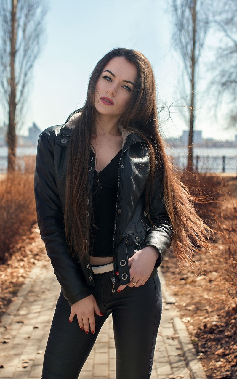 800x1280 Leather Jacket Girl Outdoors Nexus 7 Samsung Galaxy Tab Images, Photos, Reviews