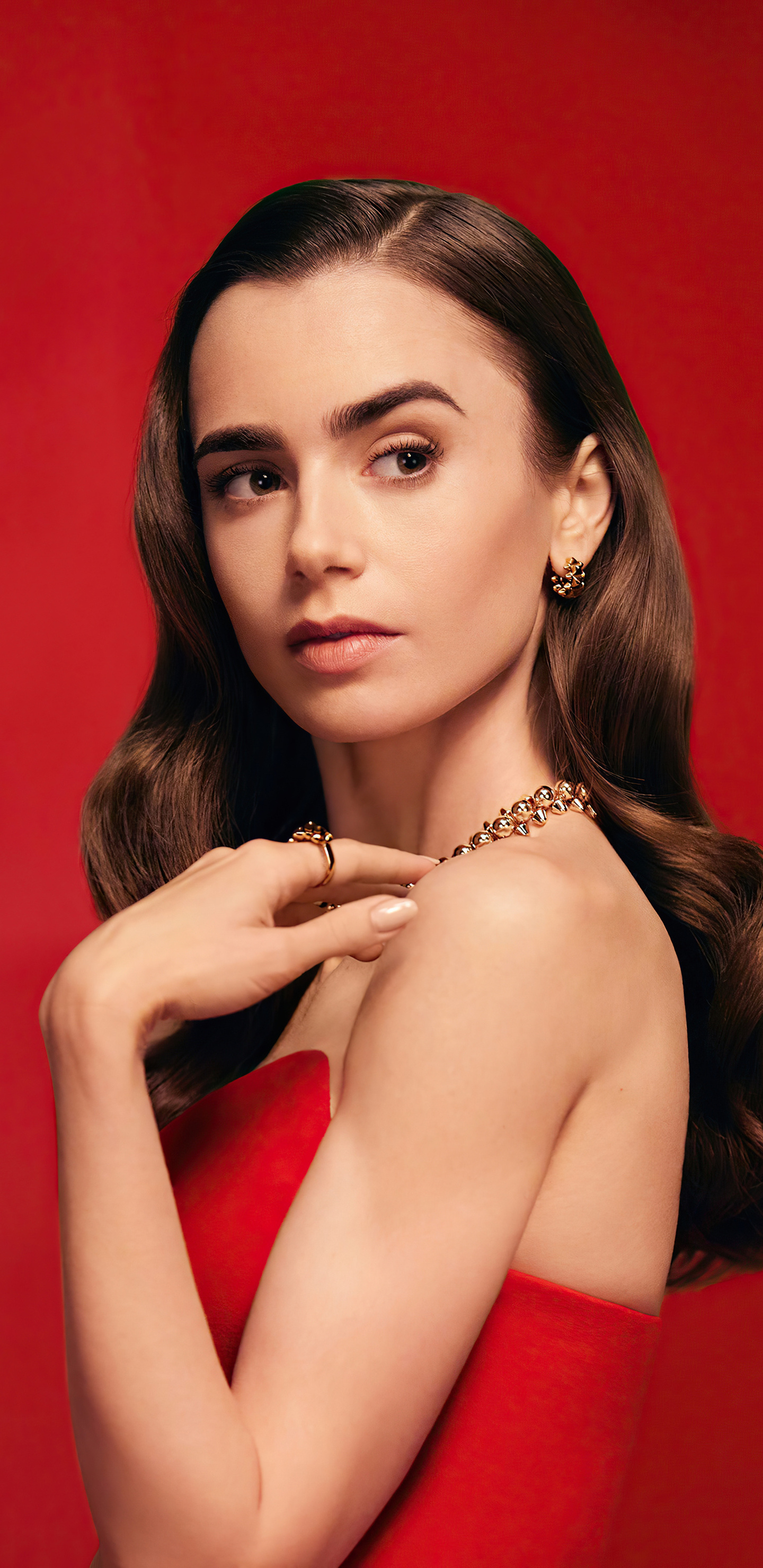 lily-collins-cartier-ws.jpg