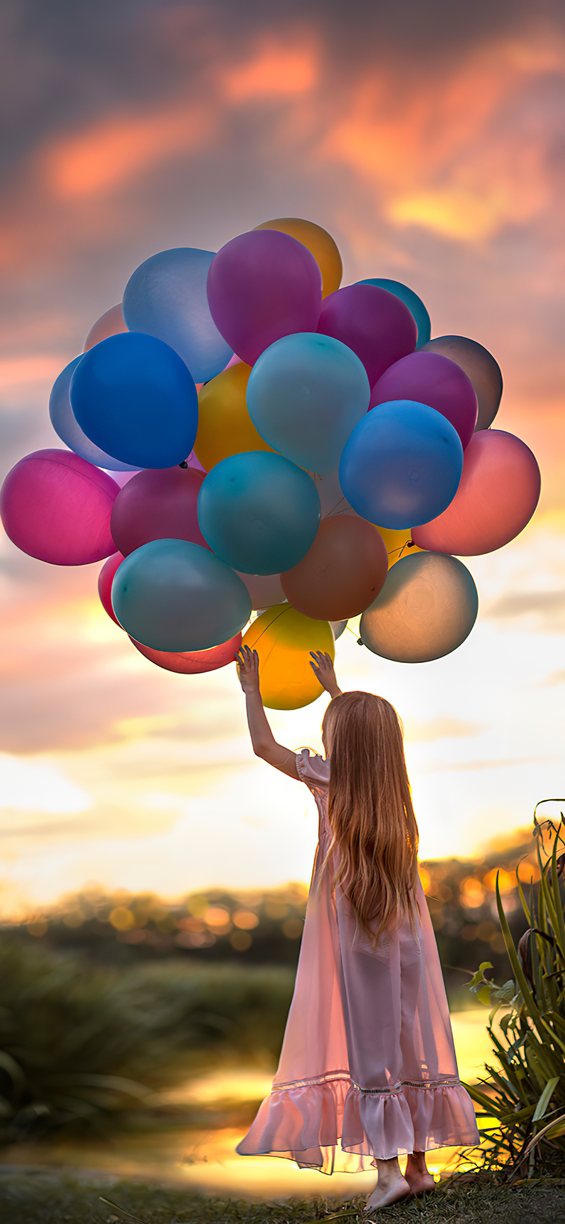 little-girl-with-colorful-balloons-tp.jpg