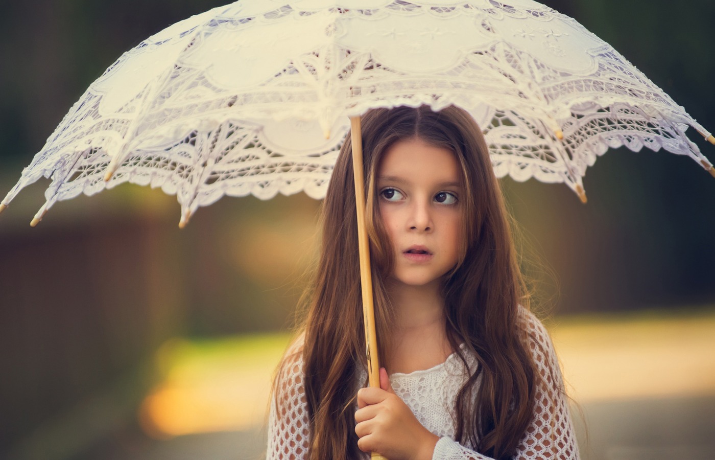 little-girl-with-umbrella-ff.jpg