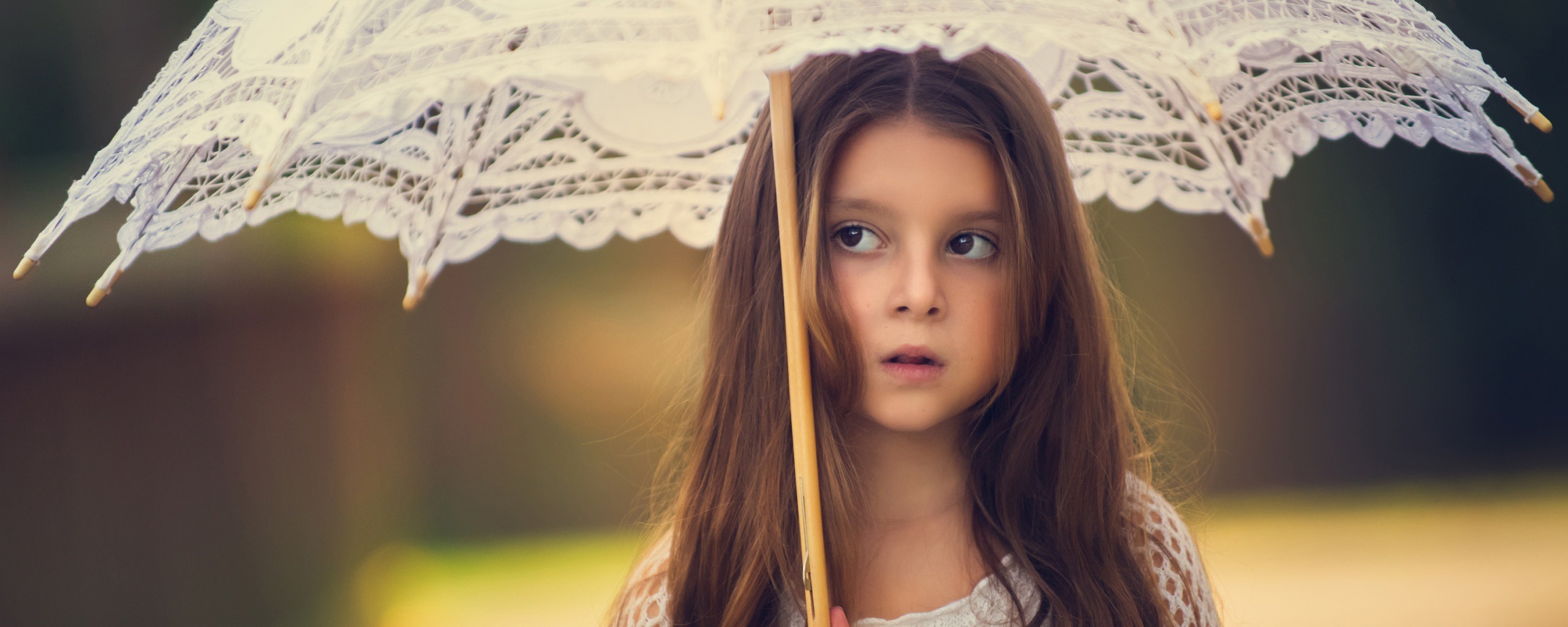 little-girl-with-umbrella-ff.jpg