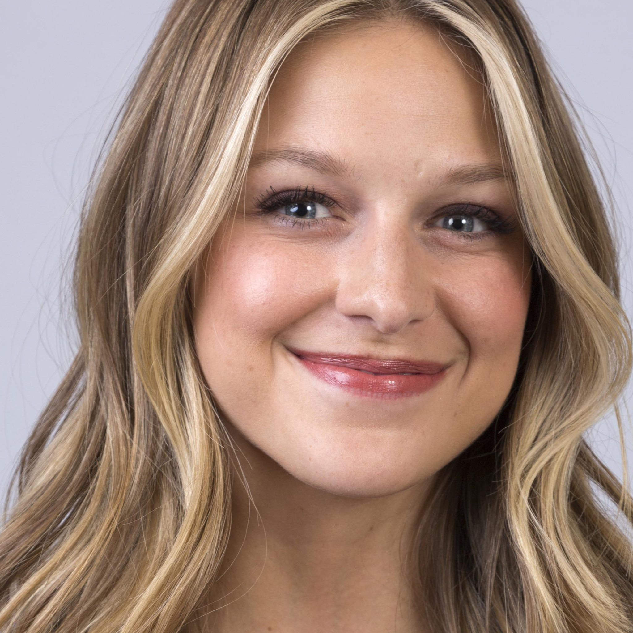 2048x2048 Melissa Benoist Closeup Face 4k Ipad Air HD 4k Wallpapers ...