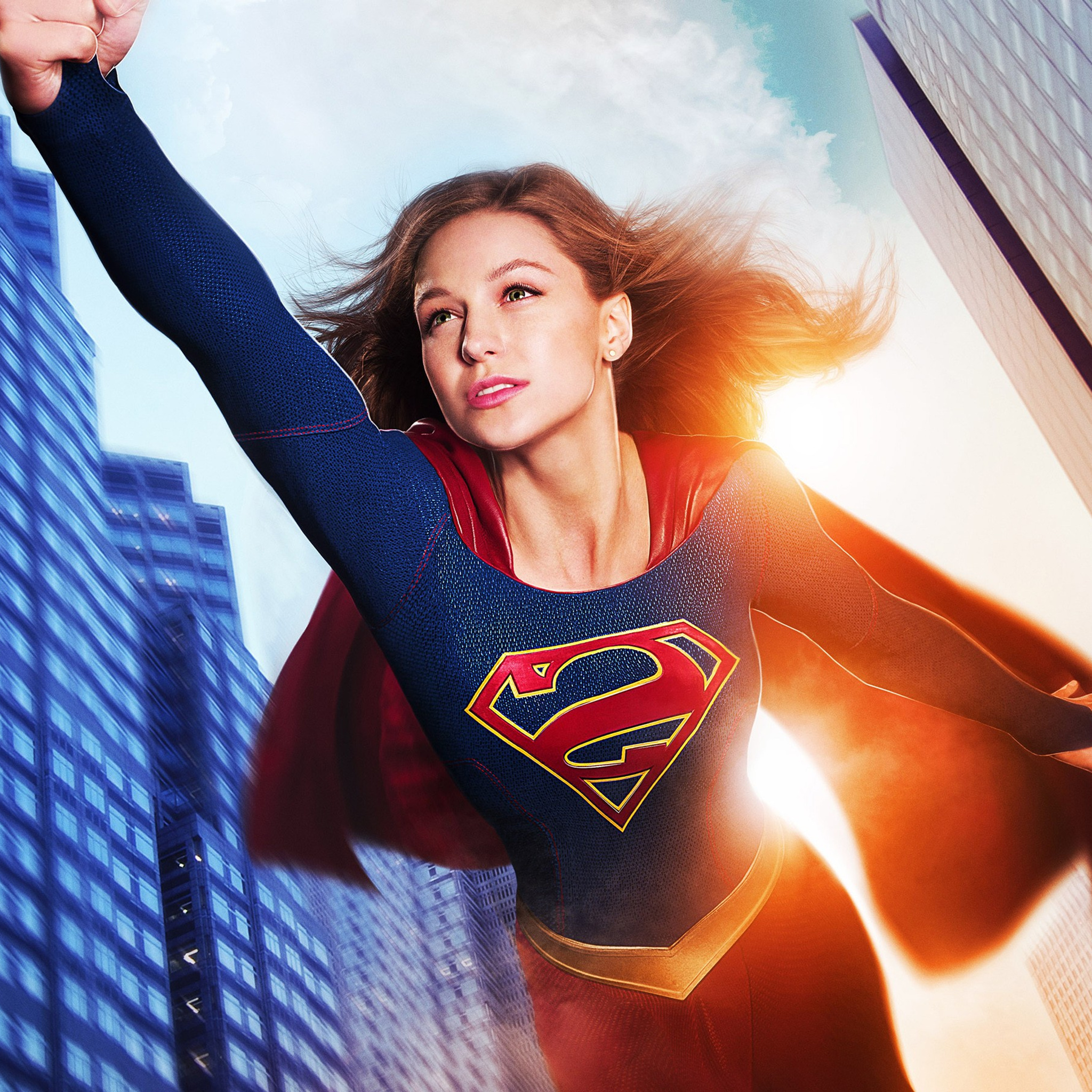 Love Is In The Air: Supergirl Stars Kissing In Mexico - 5ay2hqe