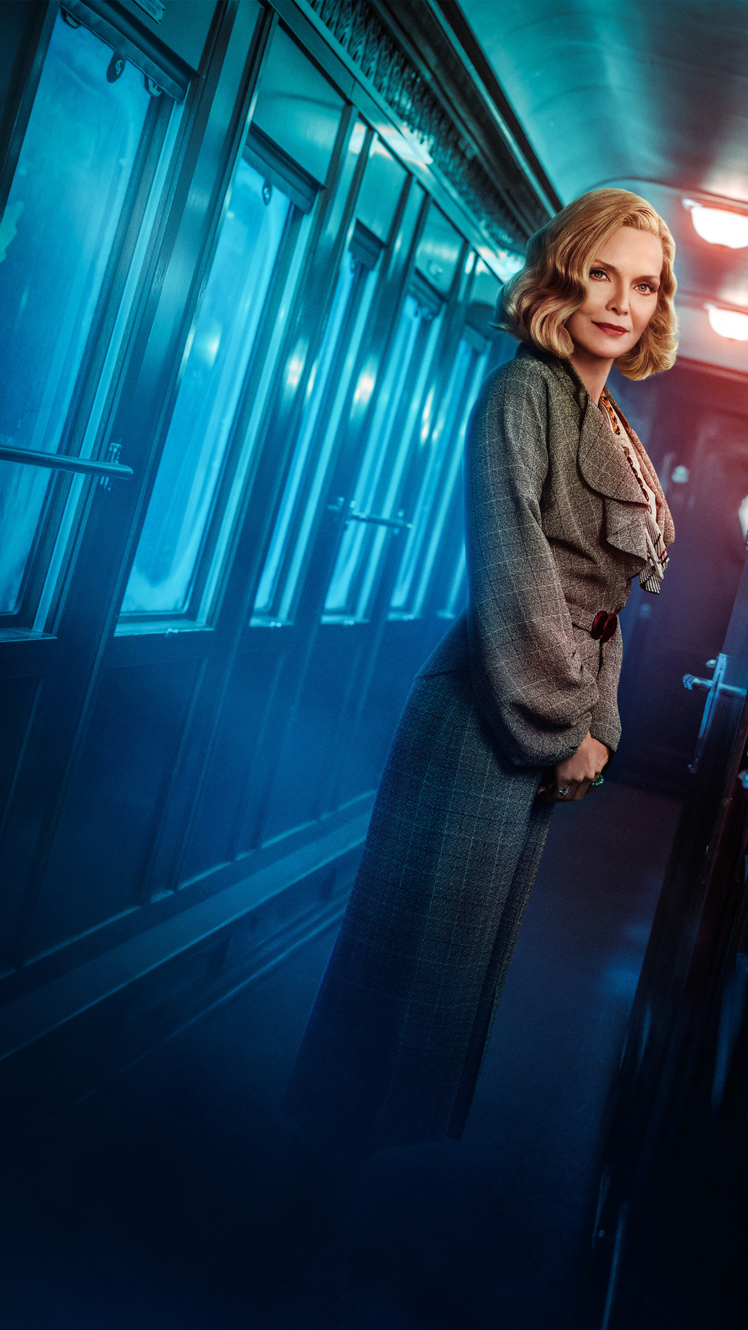 Michelle Pfeiffer Le Crime De L'orient Express 1080x1920 Michelle Pfeiffer As Mrs Hubbard Murder On The Orient Express