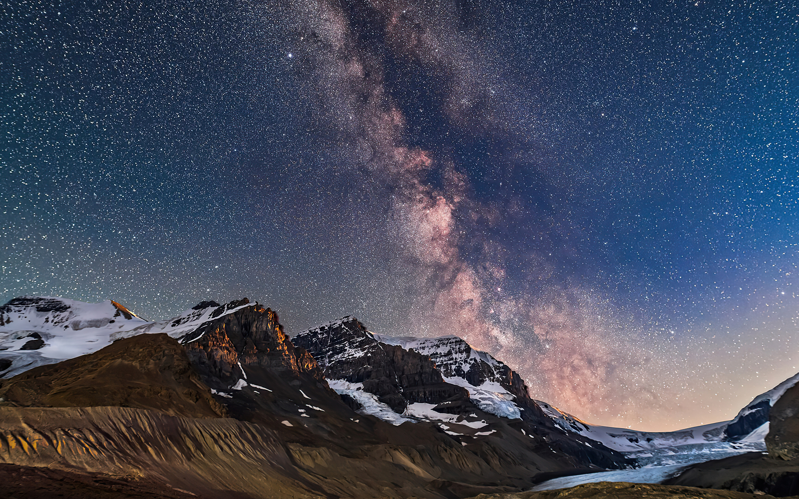 milky-way-and-galactic-core-area-over-mount-andromeda-pz.jpg