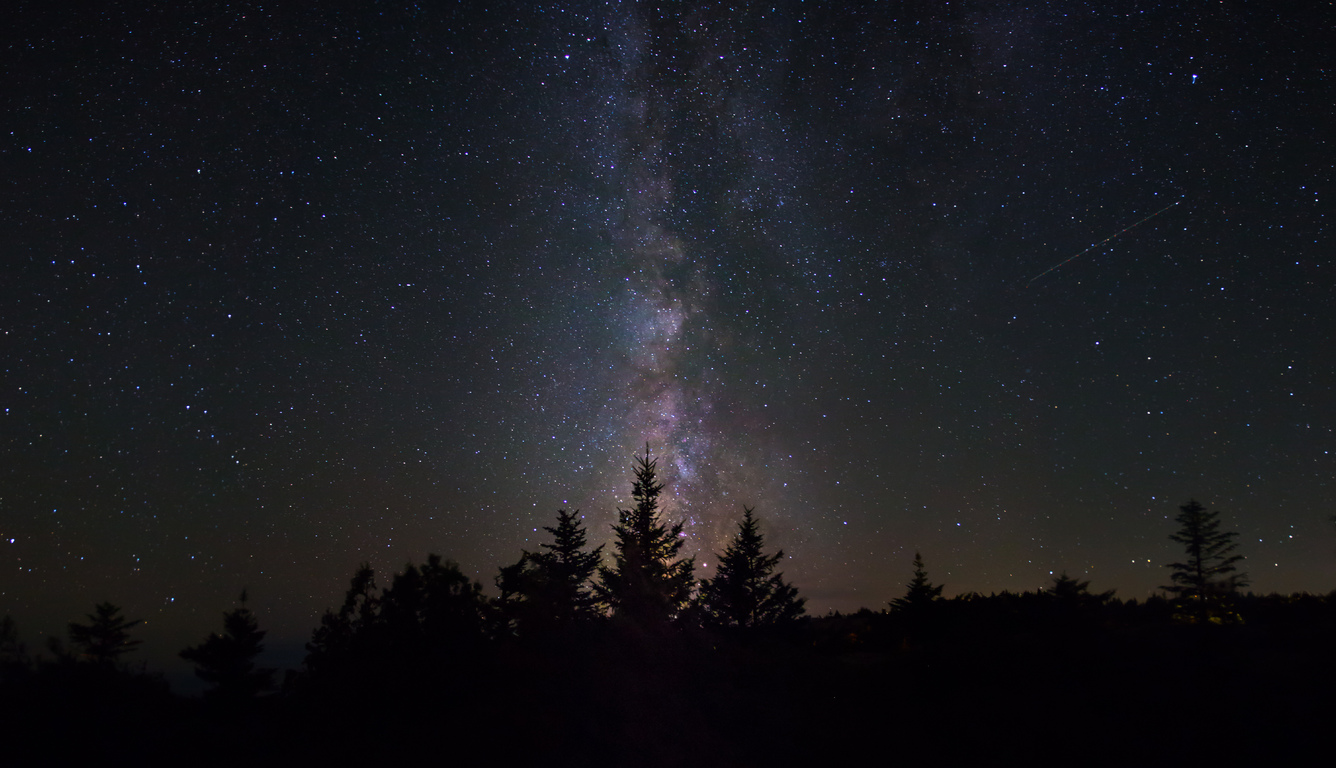 Milky Way From Cadillac Mountain 5k Wallpaper In 1336x768 Resolution