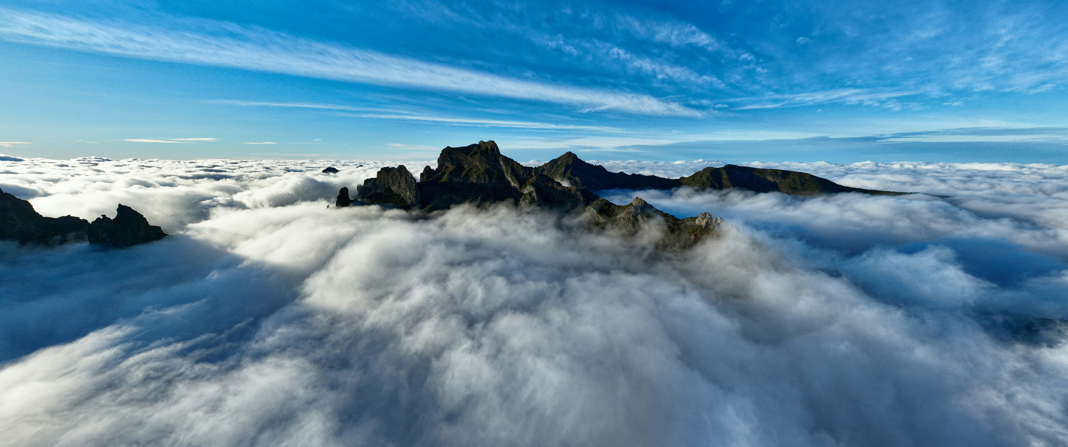 3440x1440 Mountains Covered In Clouds Beautiful View UltraWide Quad HD ...