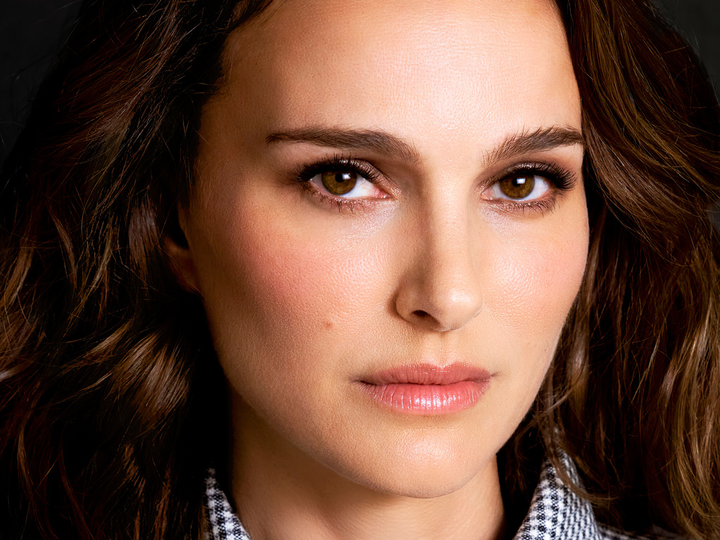 1024x768 Natalie Portman Diorstandwithwomen Campaign 4k 1024x768