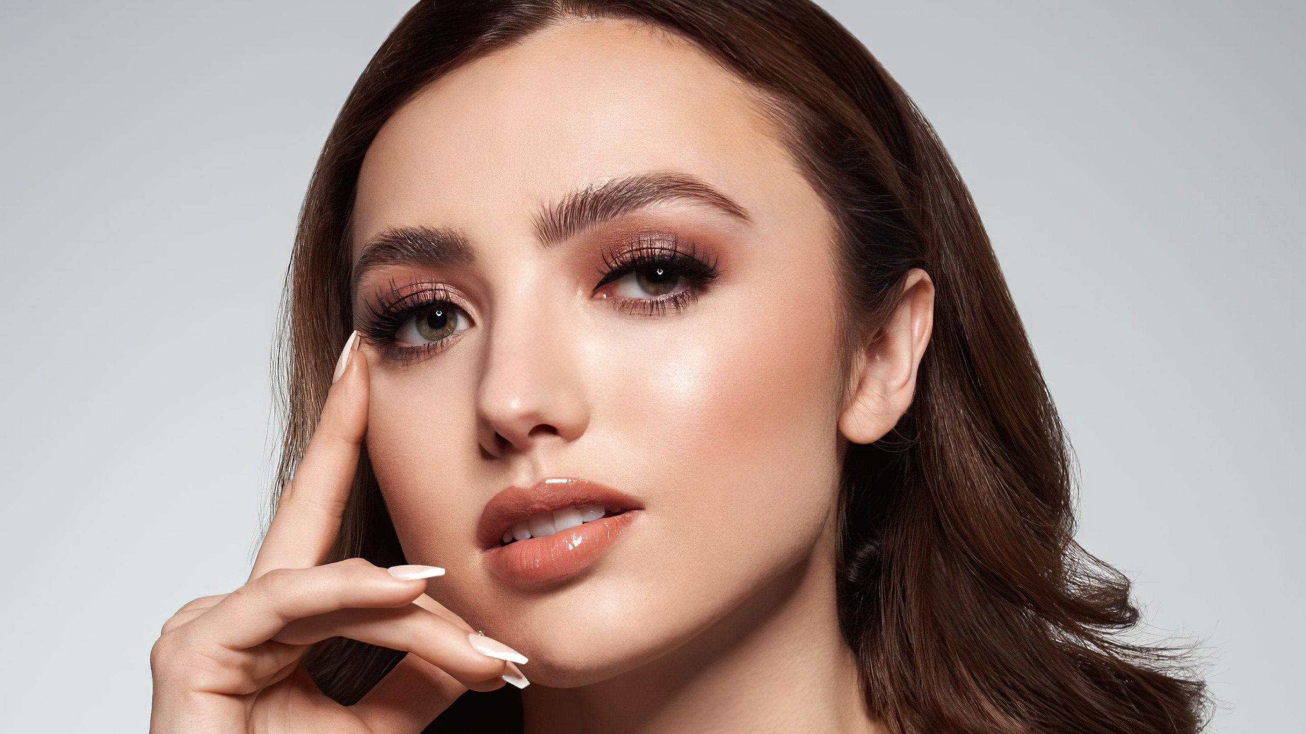 2560x1440 Peyton List Kiss Cosmetics 2021 1440P Resolution HD 4k