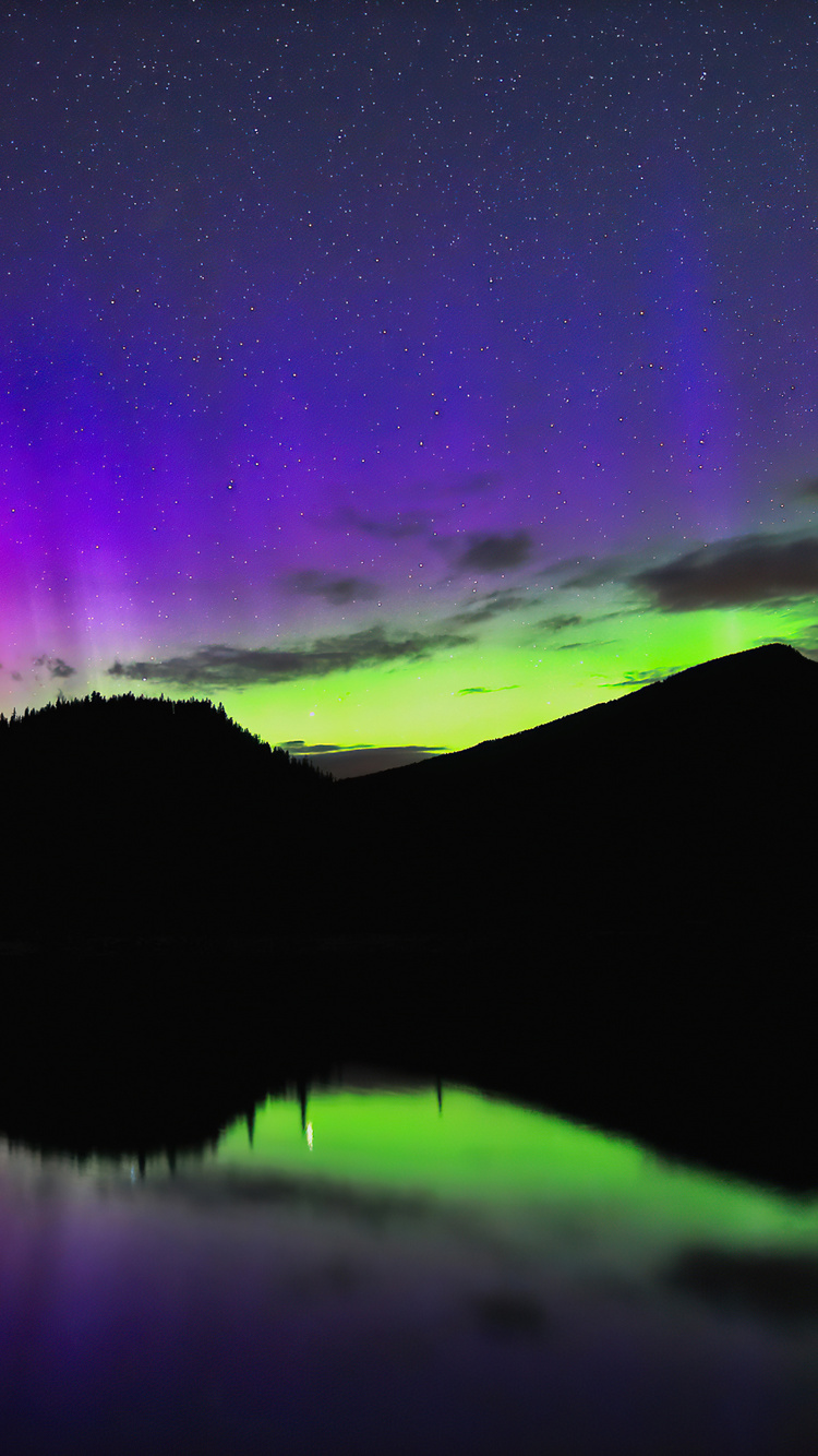 pond-alberta-aurora-borealis-wp.jpg