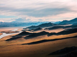 prairie-mountains.jpg