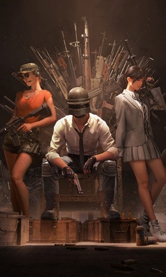 pubg-helmet-guy-with-girls-and-guns-4k-i2.jpg