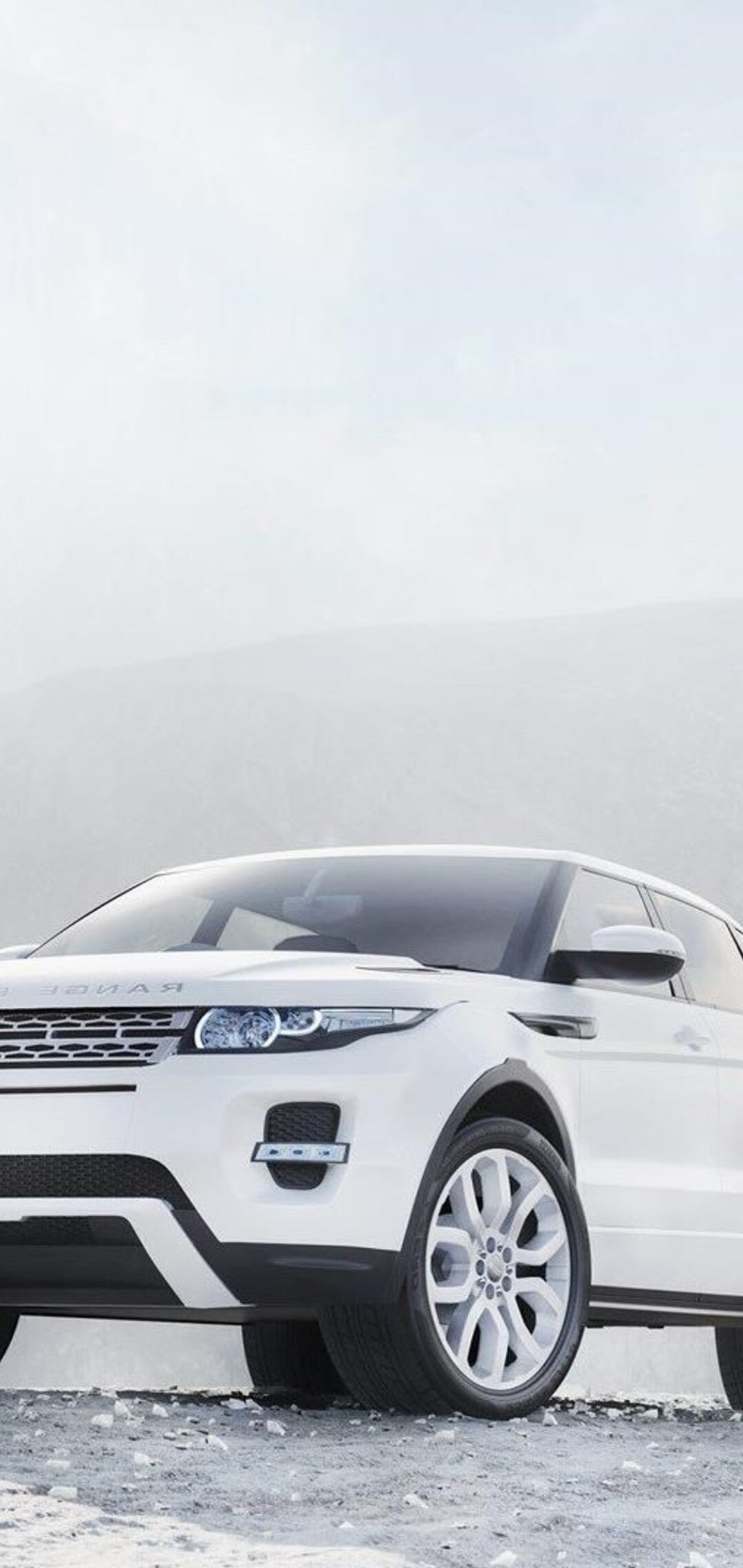 range-rover-white-pic.jpg