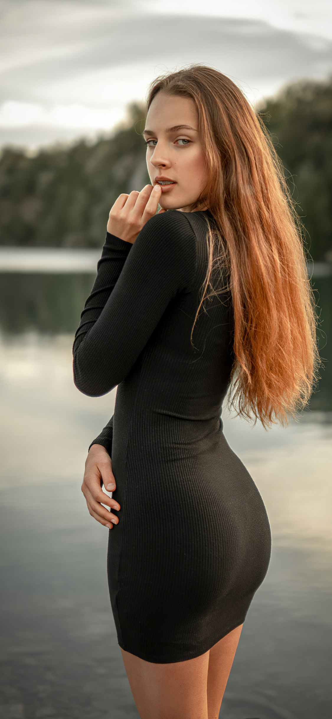 1125x2436 Redhead Girl 4k Iphone Xs Iphone 10 Iphone X Hd 4k