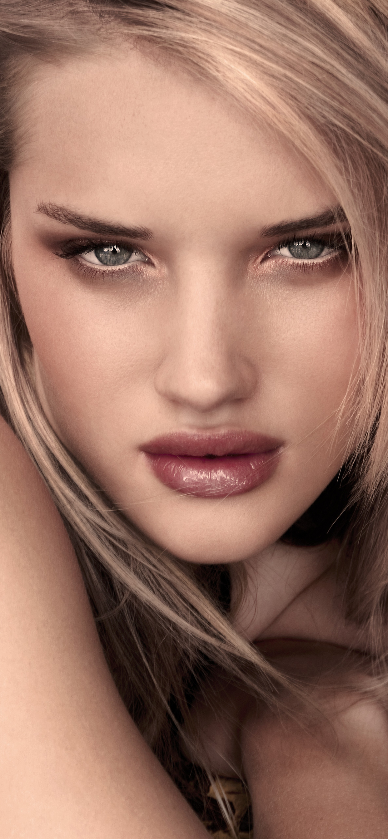 1242x2688 Rosie Huntington Whiteley Closeup Portrait 4k Iphone XS MAX