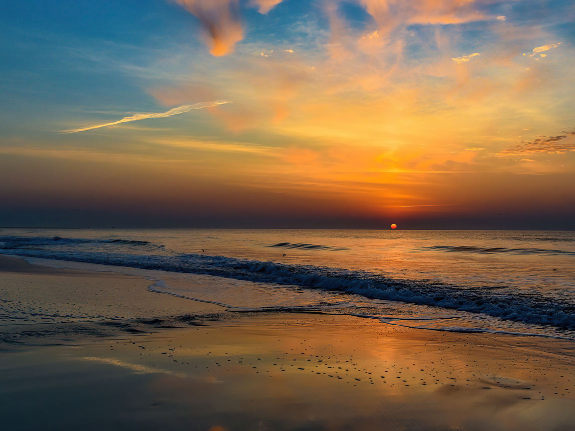 sunrise-huntington-beach-state-park-4k-2r.jpg
