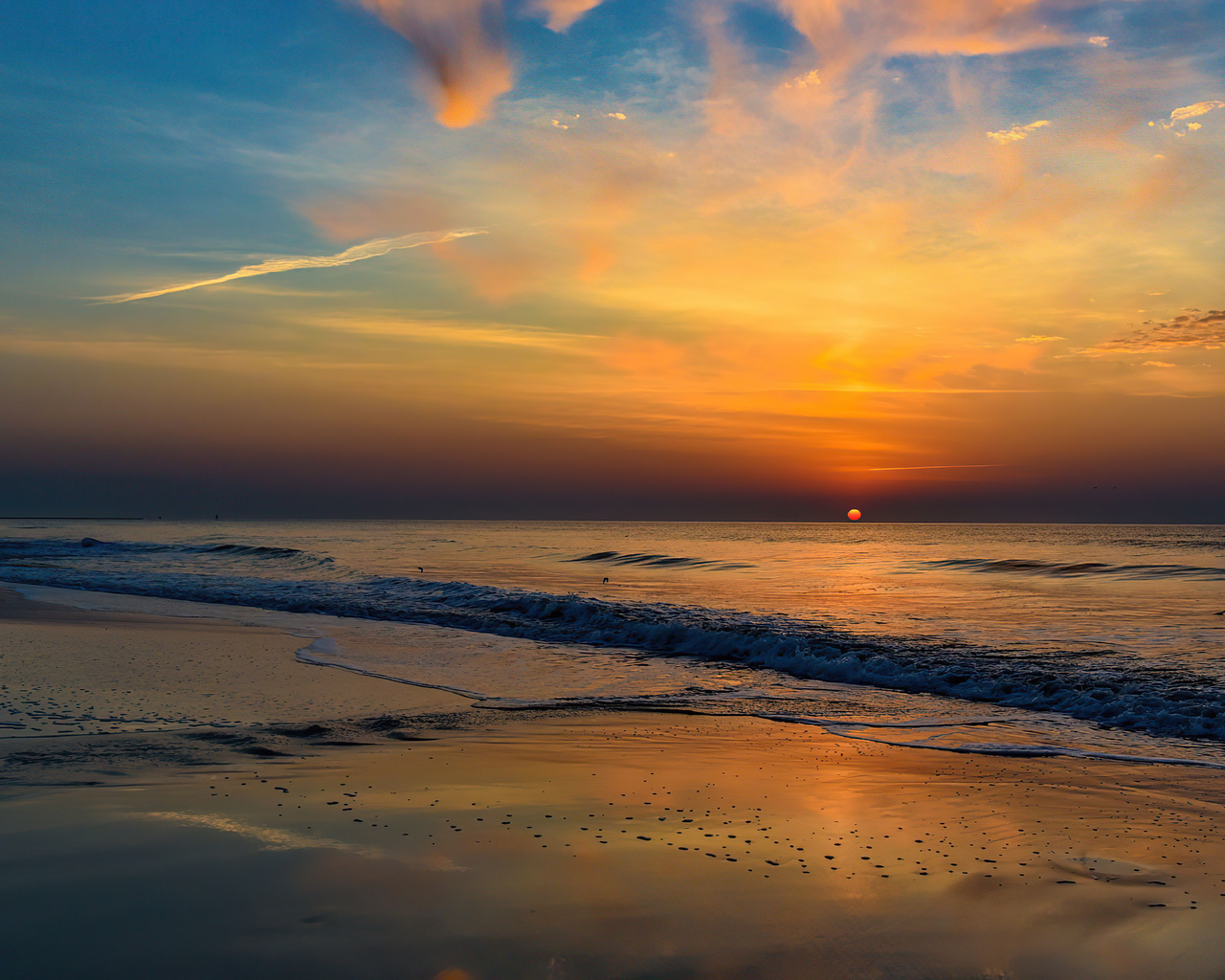sunrise-huntington-beach-state-park-4k-2r.jpg