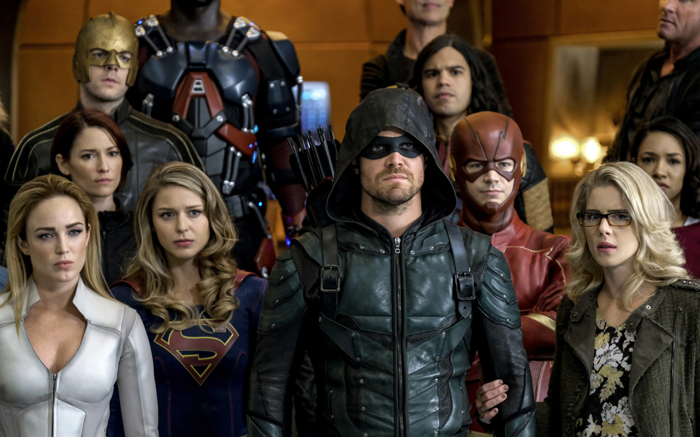 supergirl-arrow-the-flash-and-legends-of-tomorrow-crossover-ys.jpg