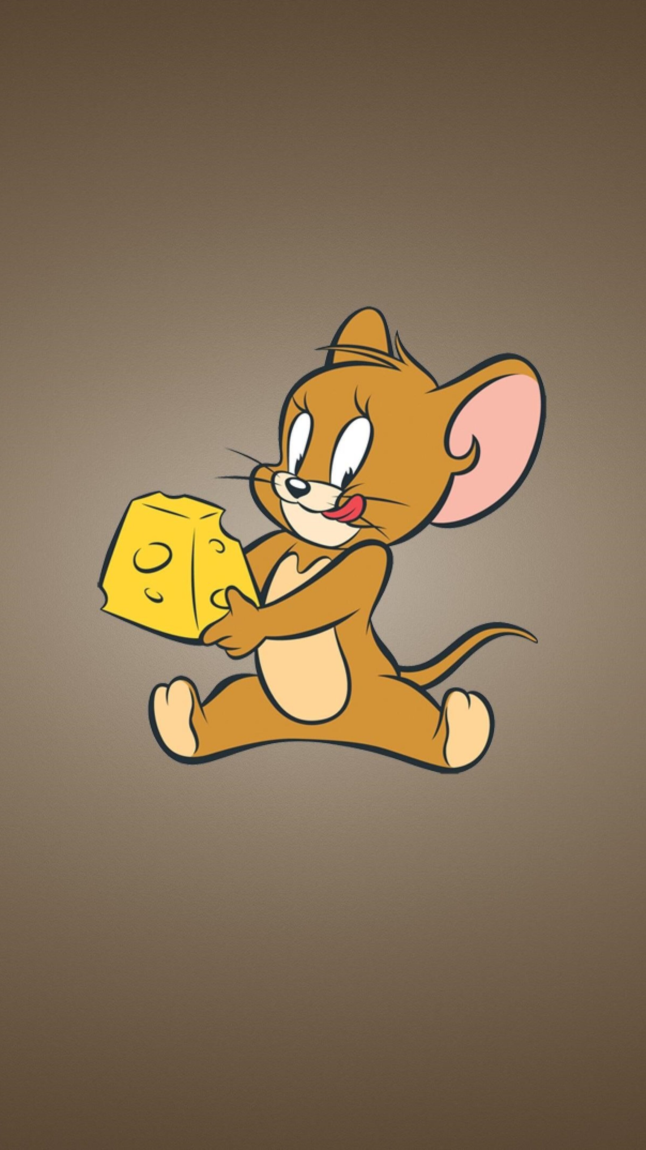 Tom на телефон. Мышонок Джерри. Мышонок Джерри 2001. Мышонок и сыр том и Джерри. Том м Джерри.