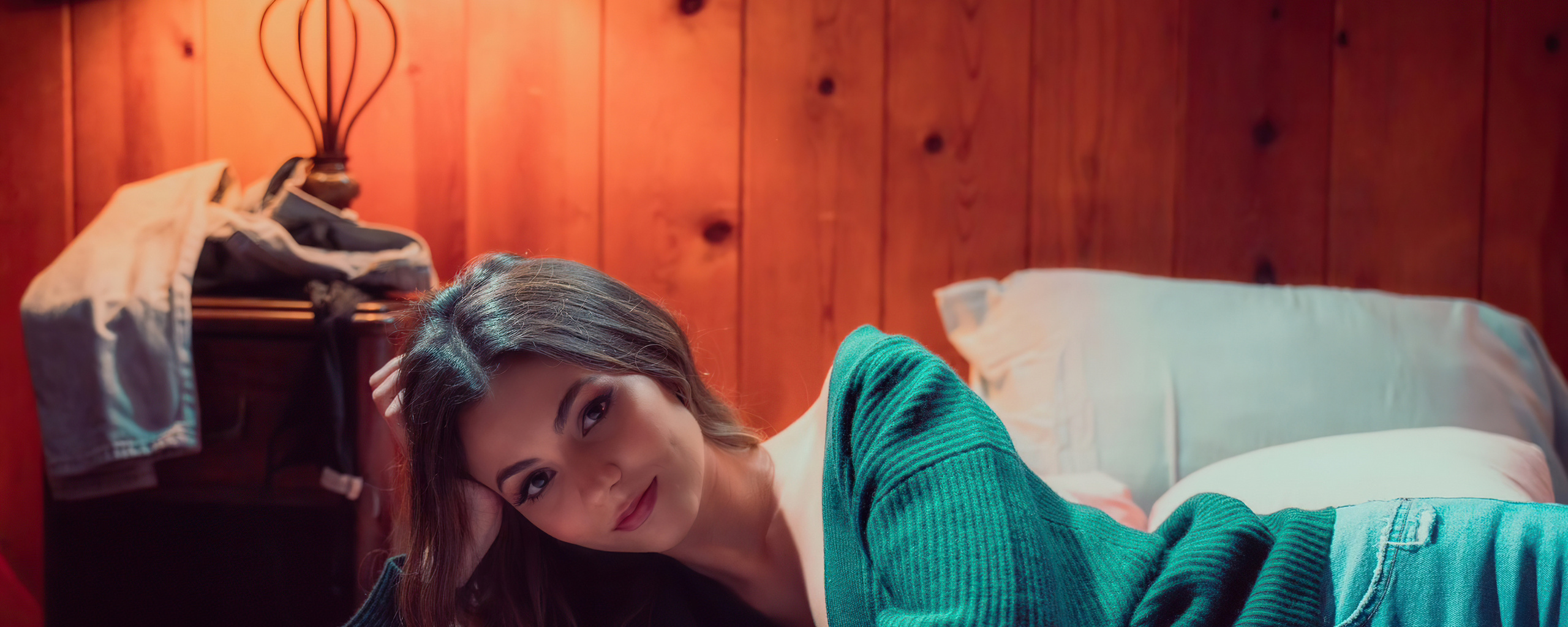 2560x1024 Victoria Justice Lying Bed 4k 2560x1024 Resolution HD 4k Wallpapers, Images